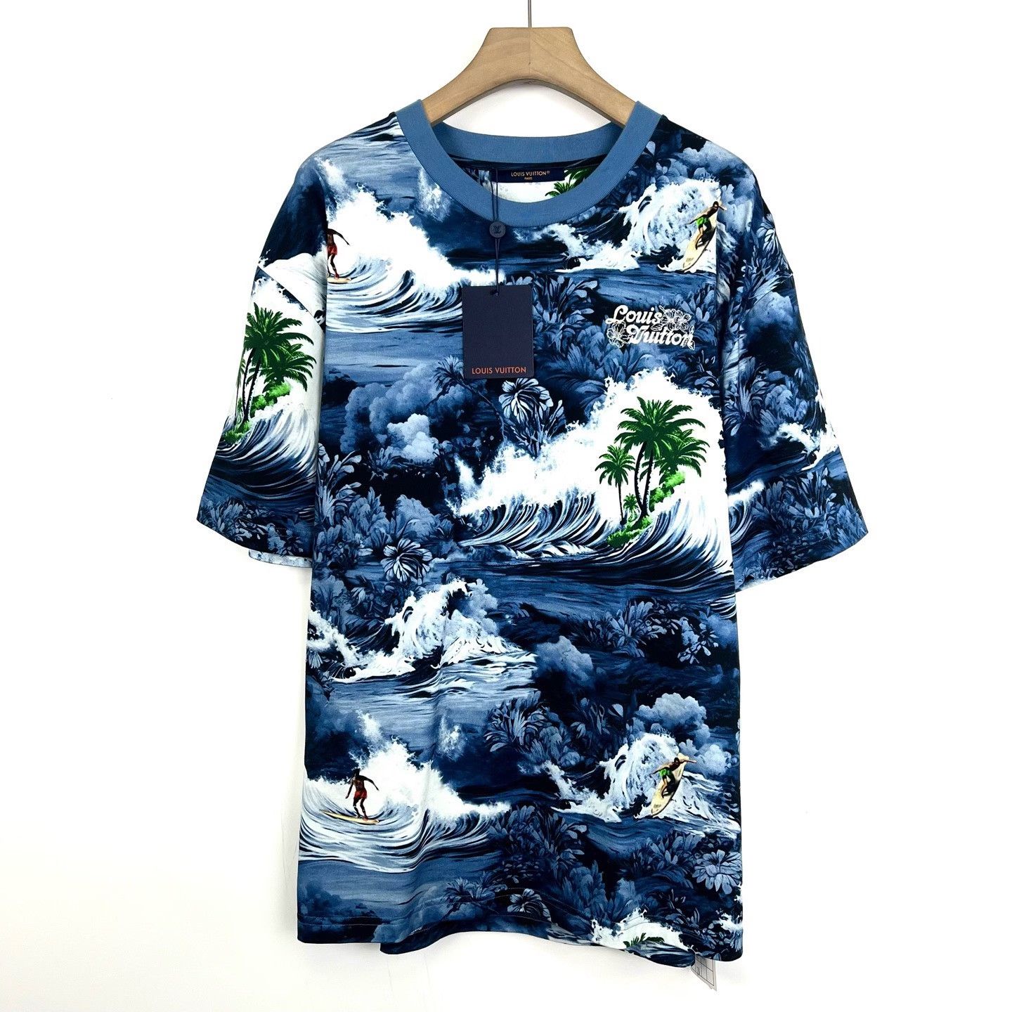 Louis Vuitton Louis Vuitton Blue Wave Print T-Shirt Size US XXL / EU 58 / 5 - 1 Thumbnail
