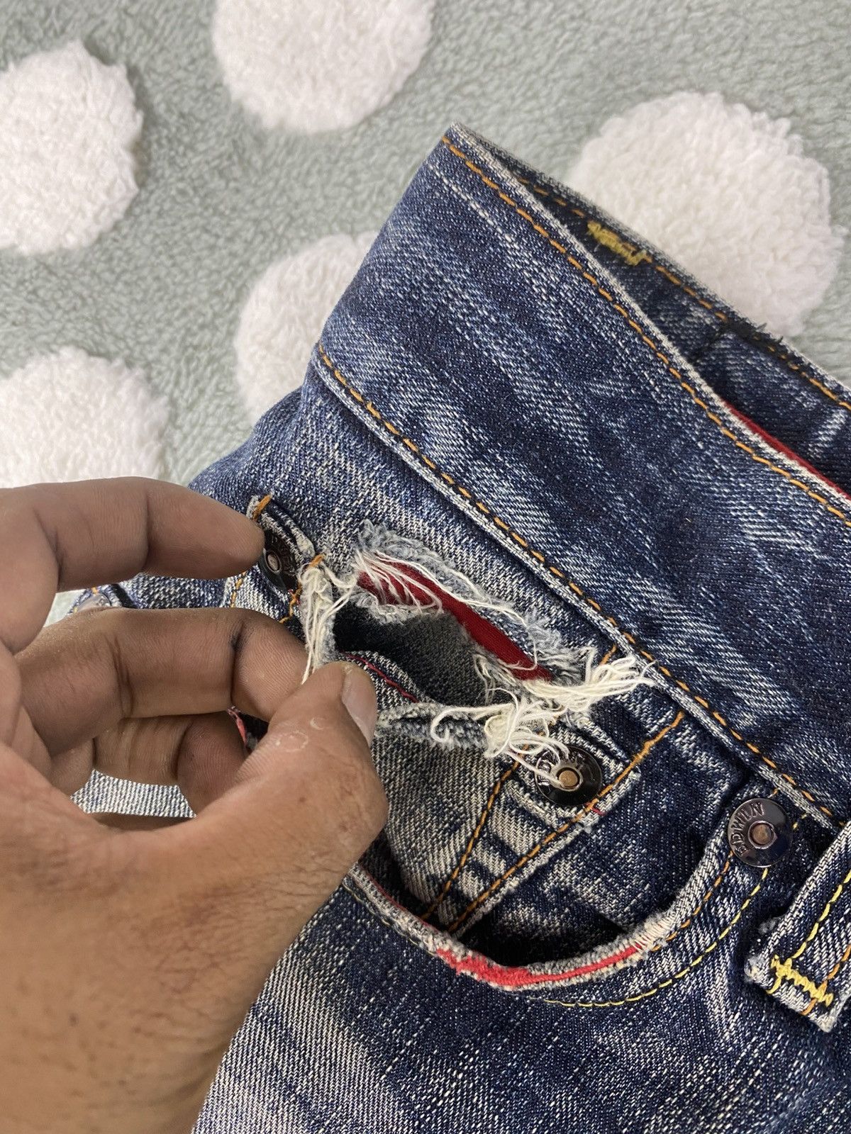 Edwin DISTRESS EDWIN JEANS SIZE ON TAG 28 Size US 28 / EU 44 - 16 Thumbnail