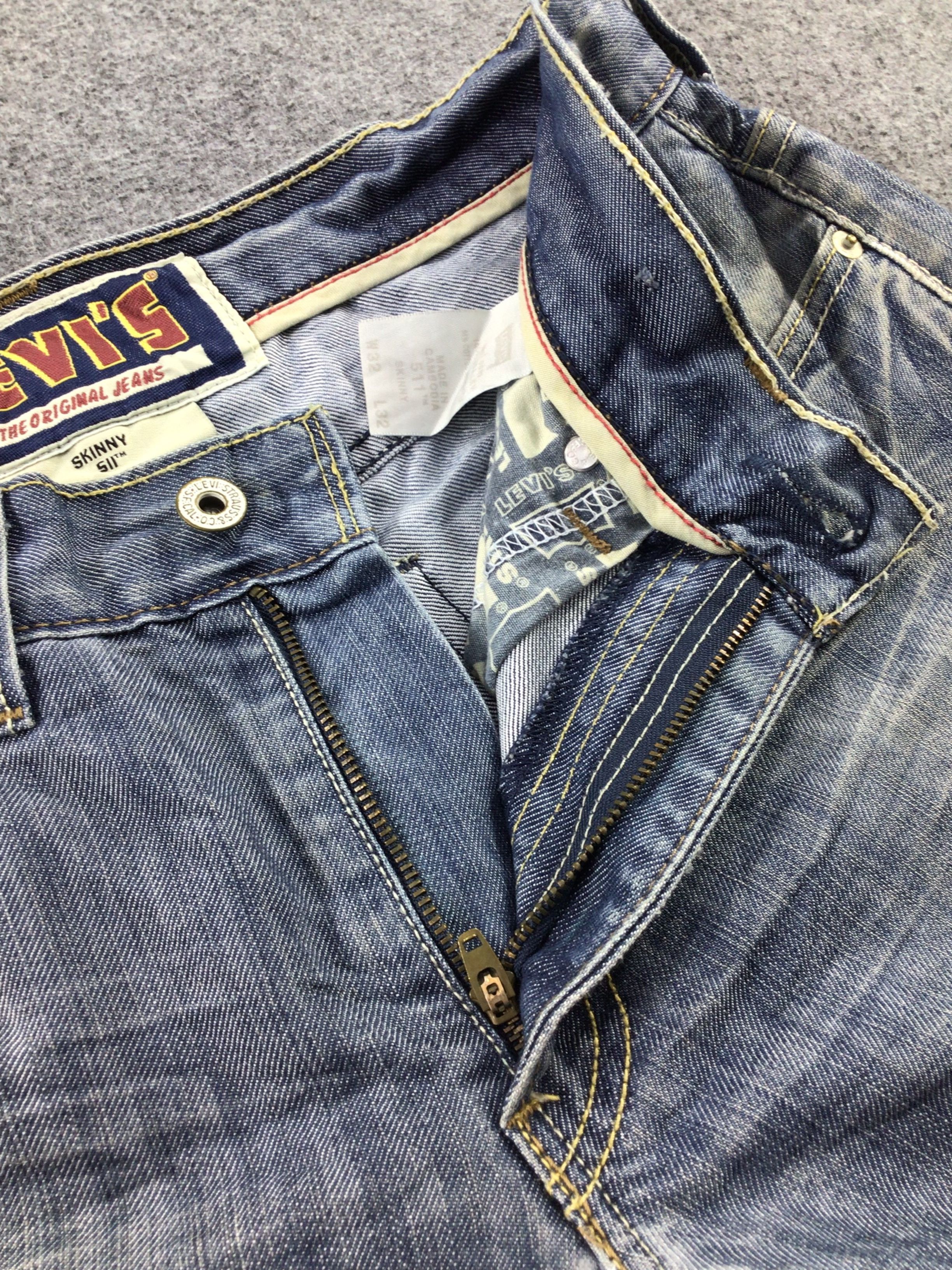 Levi's Vintage Levis 511 Jeans Faded Blue Skinny Jeans KJ248 Size US 31 - 7 Thumbnail