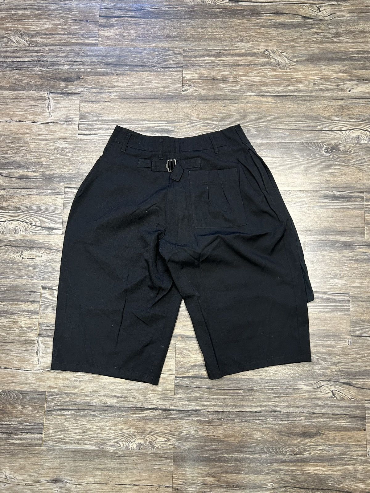 Yohji Yamamoto Yohji Yamamoto Oversized Shorts Size US 32 / EU 48 - 2 Thumbnail