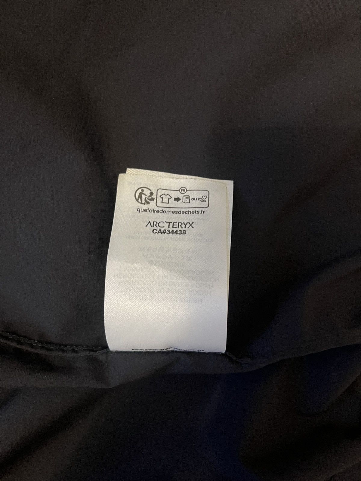 Arc'teryx Arcteryx black atom jacket gorpcore streetwear luxury Size US XL / EU 56 / 4 - 10 Thumbnail