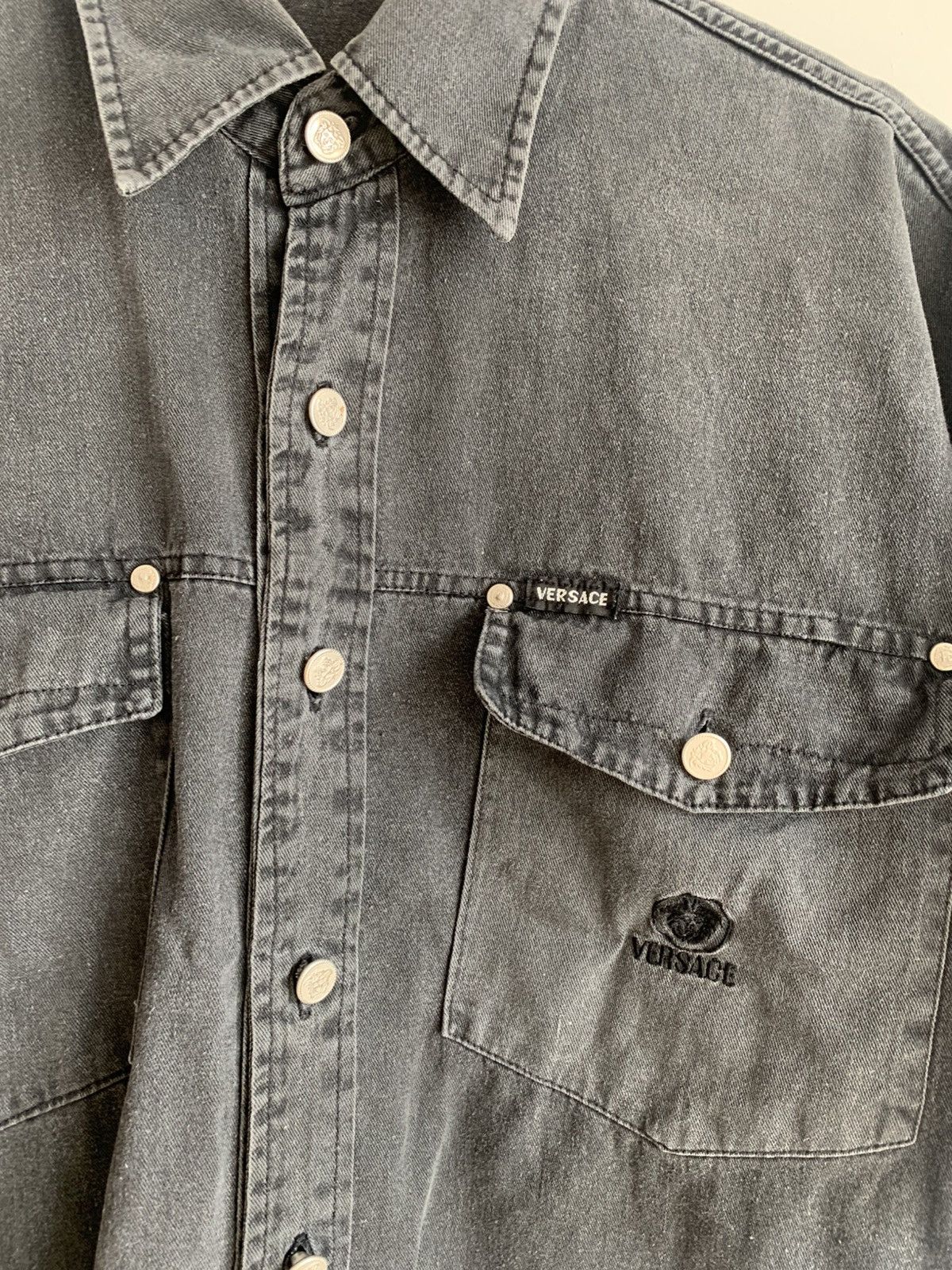 Versace Jeans Couture Vintage Versace Jeans Couture Black Denim Shirt XL Size US L / EU 52-54 / 3 - 5 Thumbnail