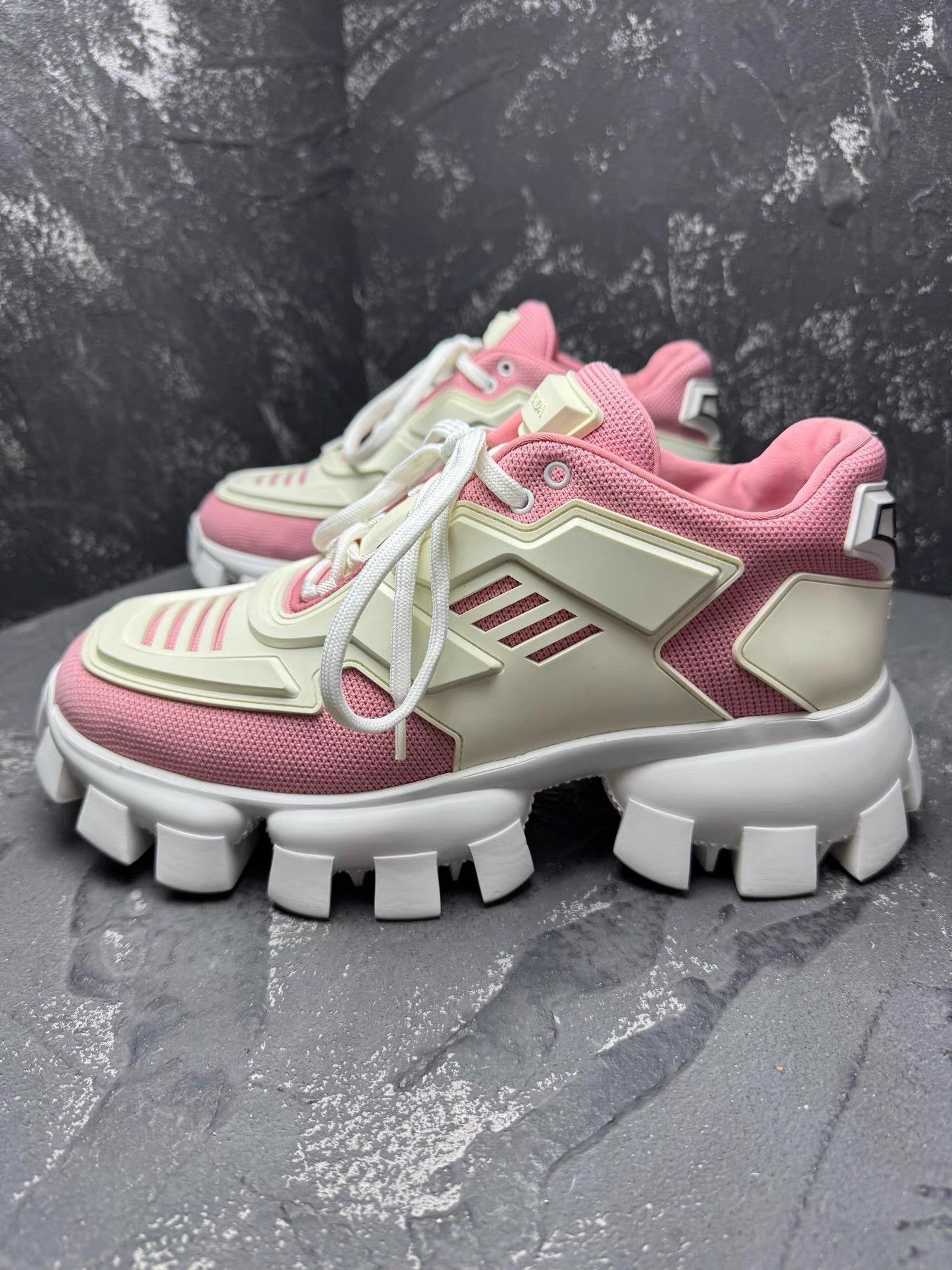 Prada Prada White & Pink Platform Sneakers Q10 Size US 7.5 / IT 37.5 - 2 Thumbnail