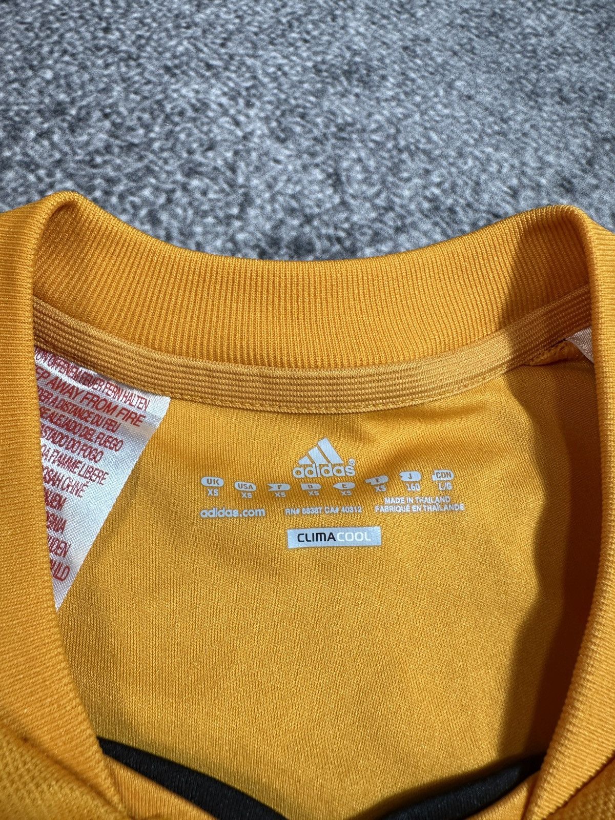 Adidas Adidas Hull City Soccer Jersey Streetwear Rare Casual VTg XS Size US XS / EU 42 / 0 - 3 Thumbnail