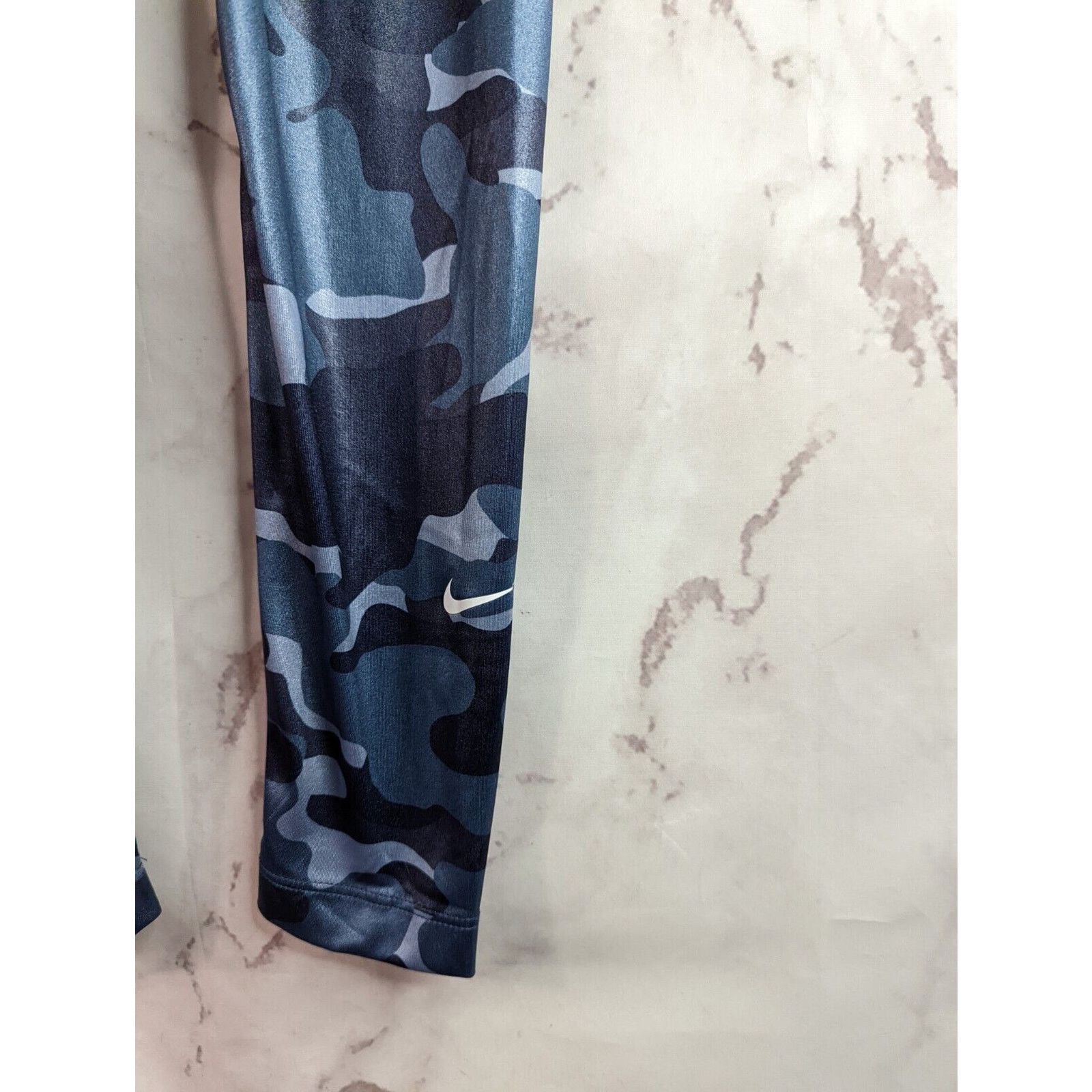 Nike Nike Leggings Women XS Blue Camo Shimmer High Rise Crop One Size 26" / US 2 / IT 38 - 4 Thumbnail