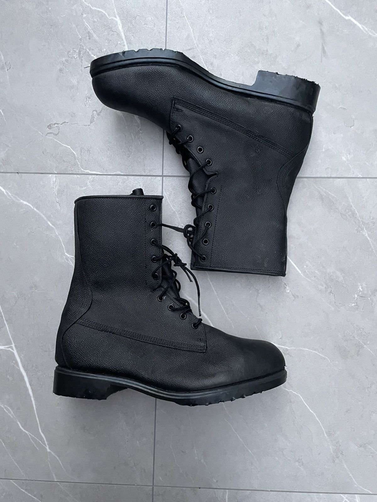 combat boots 90s style
