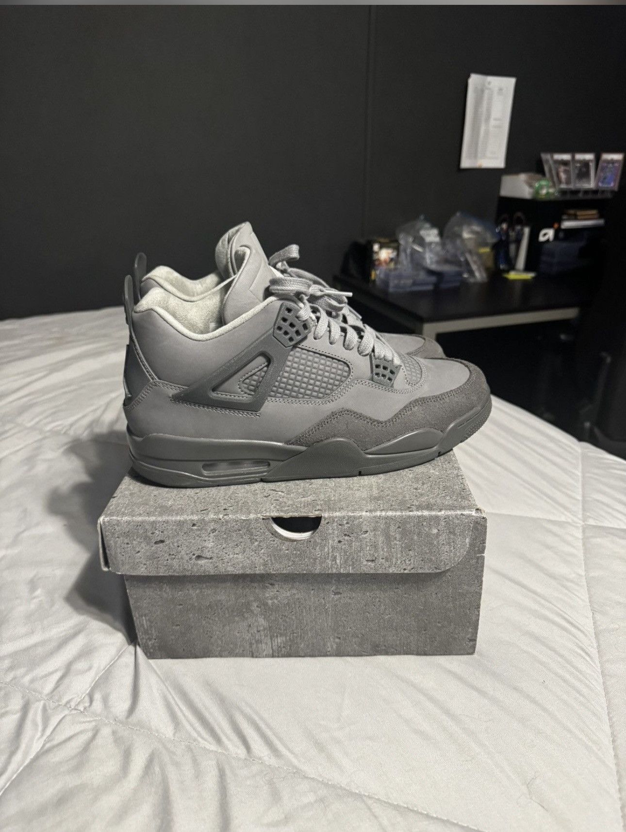 Jordan Brand Jordan 4 Retro SE Paris Wet Cement Size US 10 / EU 43 - 1 Thumbnail
