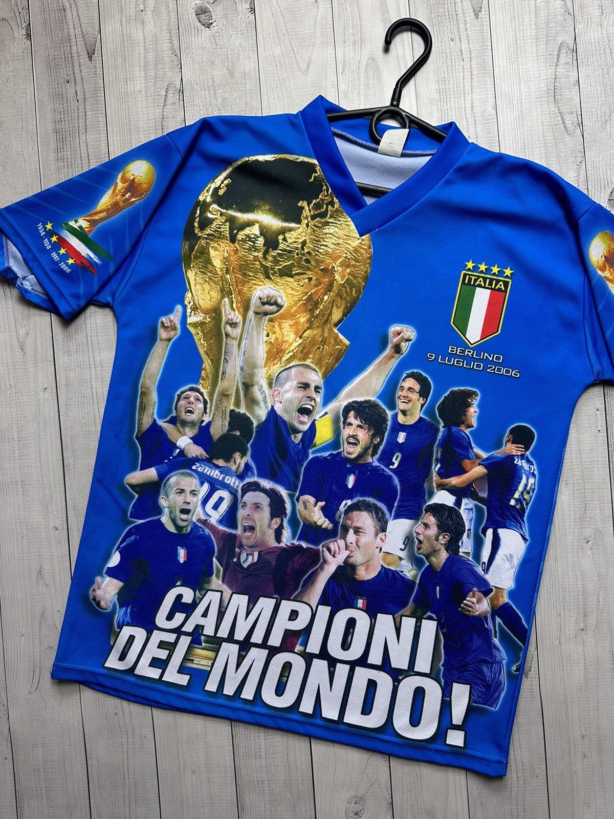 Vintage Vintage Italy soccer tee Champions World Cup 2006 Italia Size US M / EU 48-50 / 2 - 3 Thumbnail