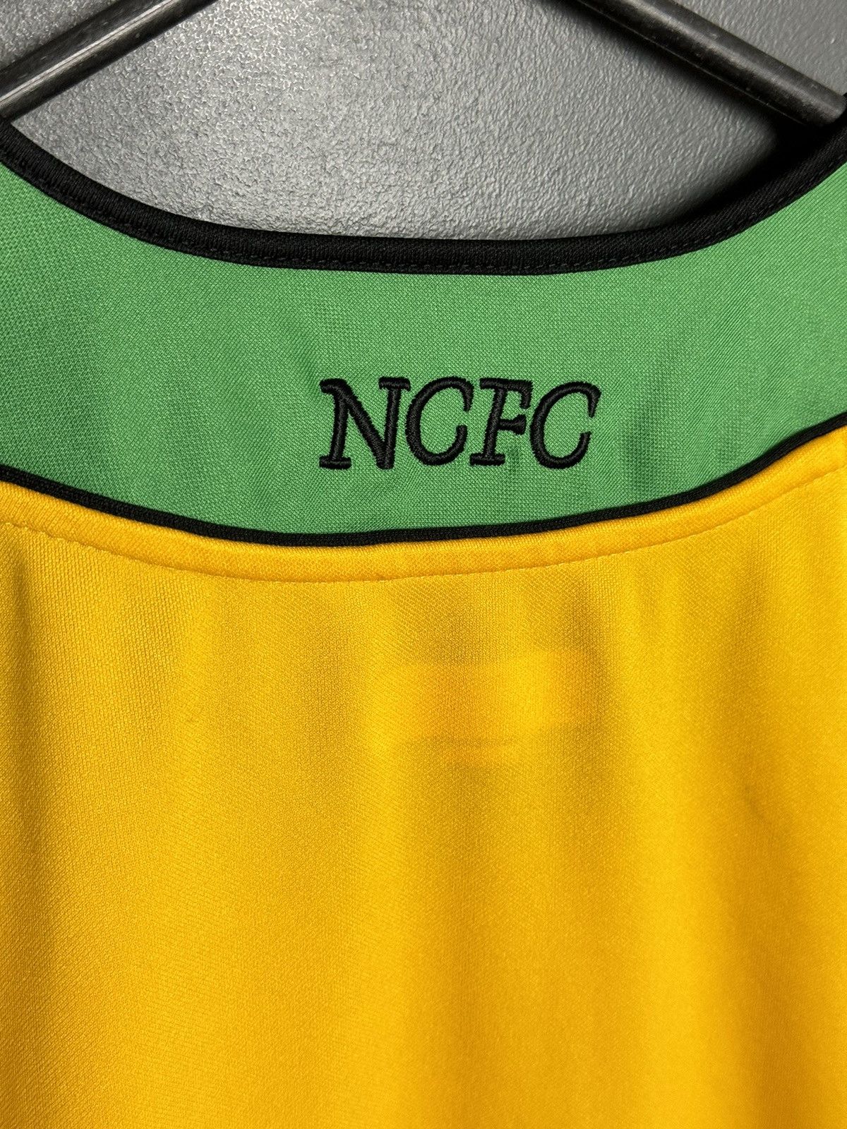 Other Norwich City 05/06 Home Football Jersey Size US M / EU 48-50 / 2 - 4 Thumbnail