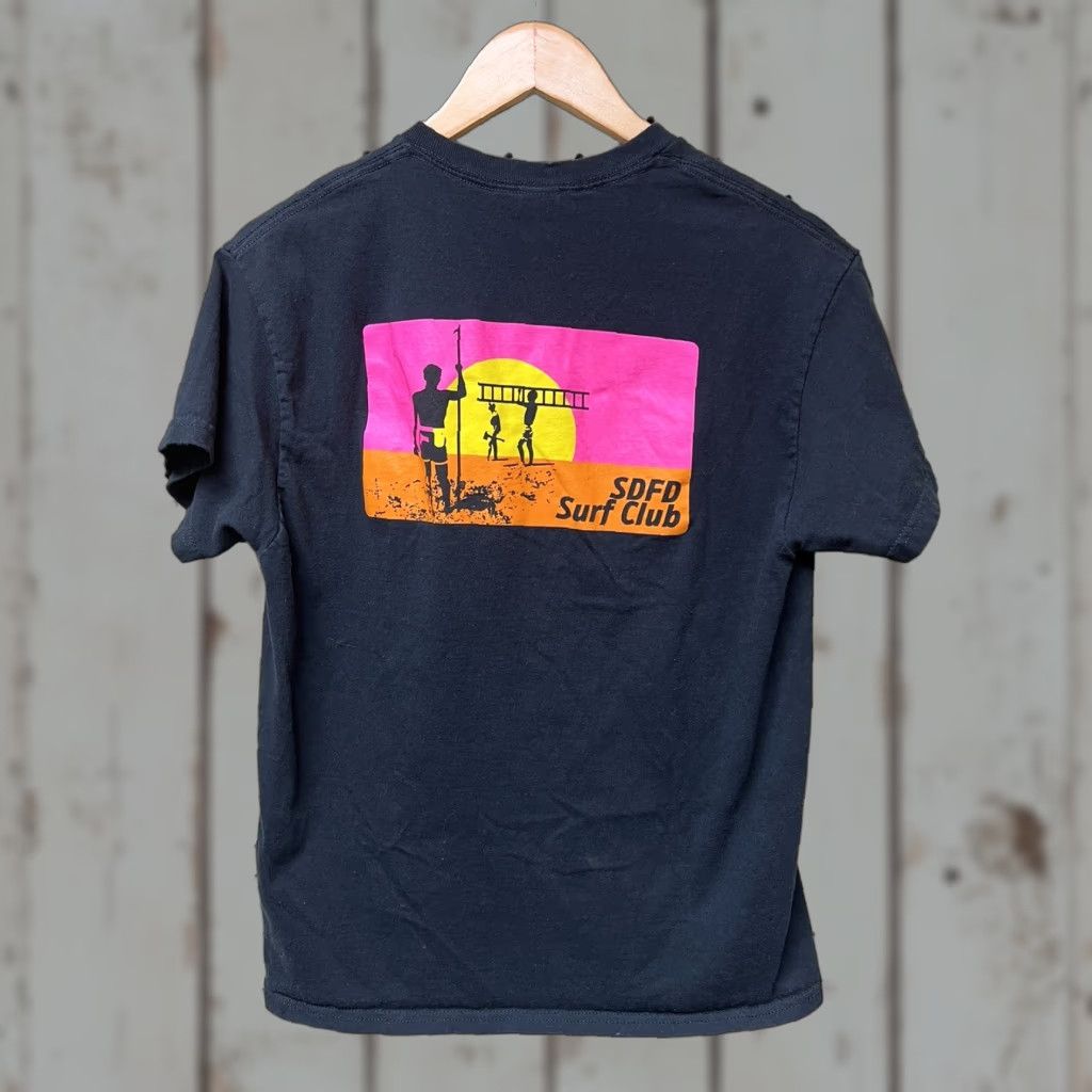 Gildan Gildan T-Shirt San Diego Surf Club Endless Summer Medium M Black Crew Neck Short Sleeve Men Surf Summer California Style Pattern Solid Size US M / EU 48-50 / 2 - 1 Thumbnail