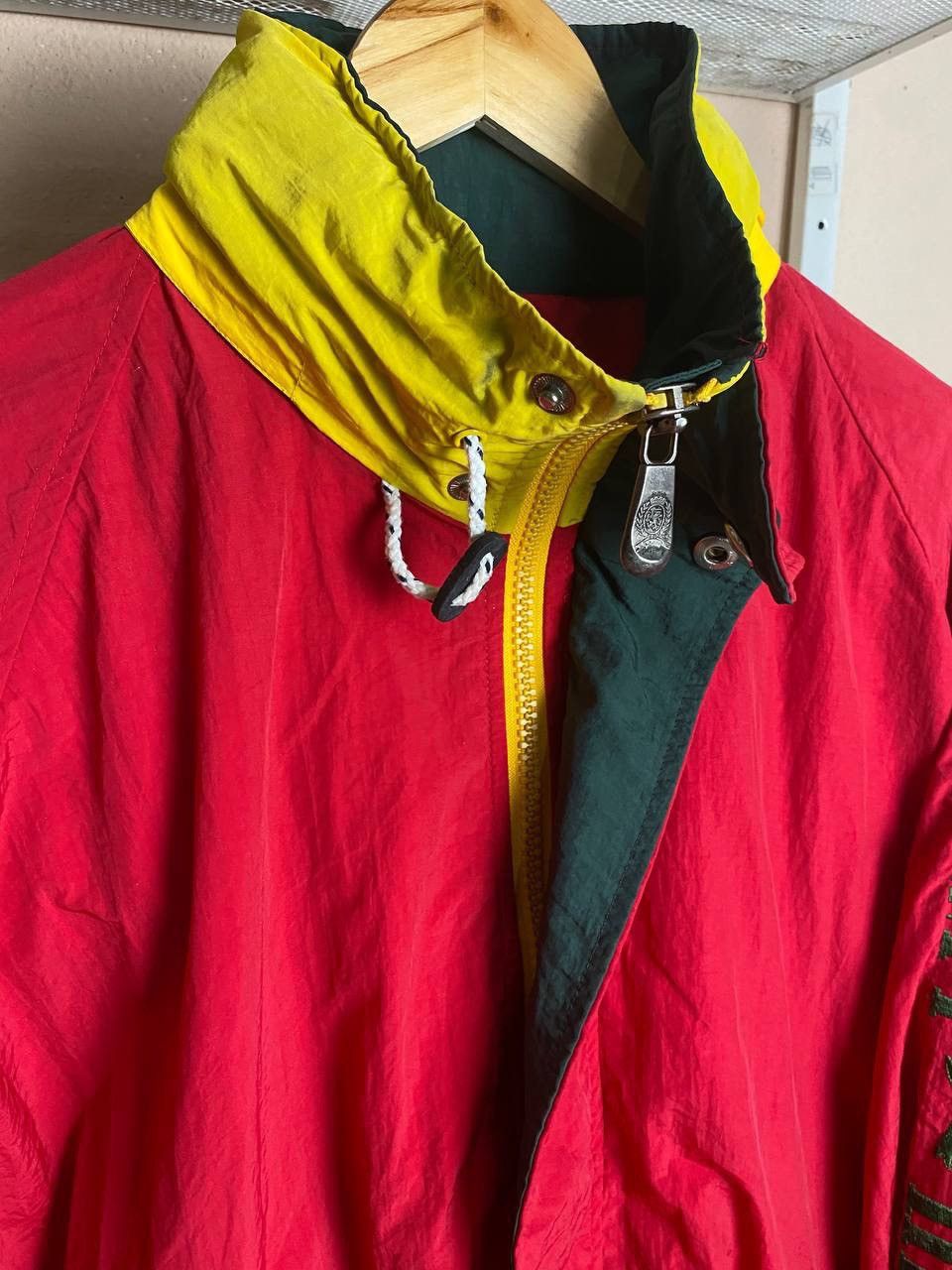 Mega Yacht × Tommy Hilfiger Tommy HilfigerYacht Spell Out Hooded Jacket (Pit 26.5) Size US L / EU 52-54 / 3 - 6 Thumbnail