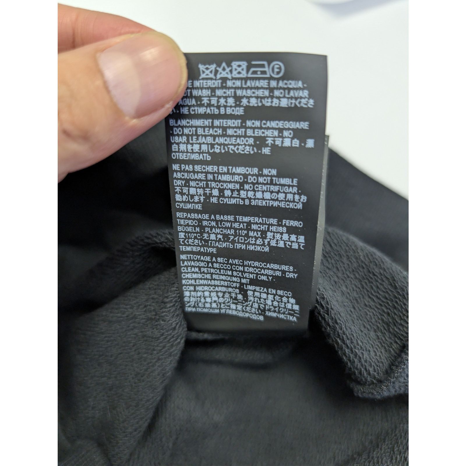 Saint Laurent Paris o1rshd1 CC20 cotton crewneck sweatshirt with lamb leather Size US M / EU 48-50 / 2 - 19 Thumbnail