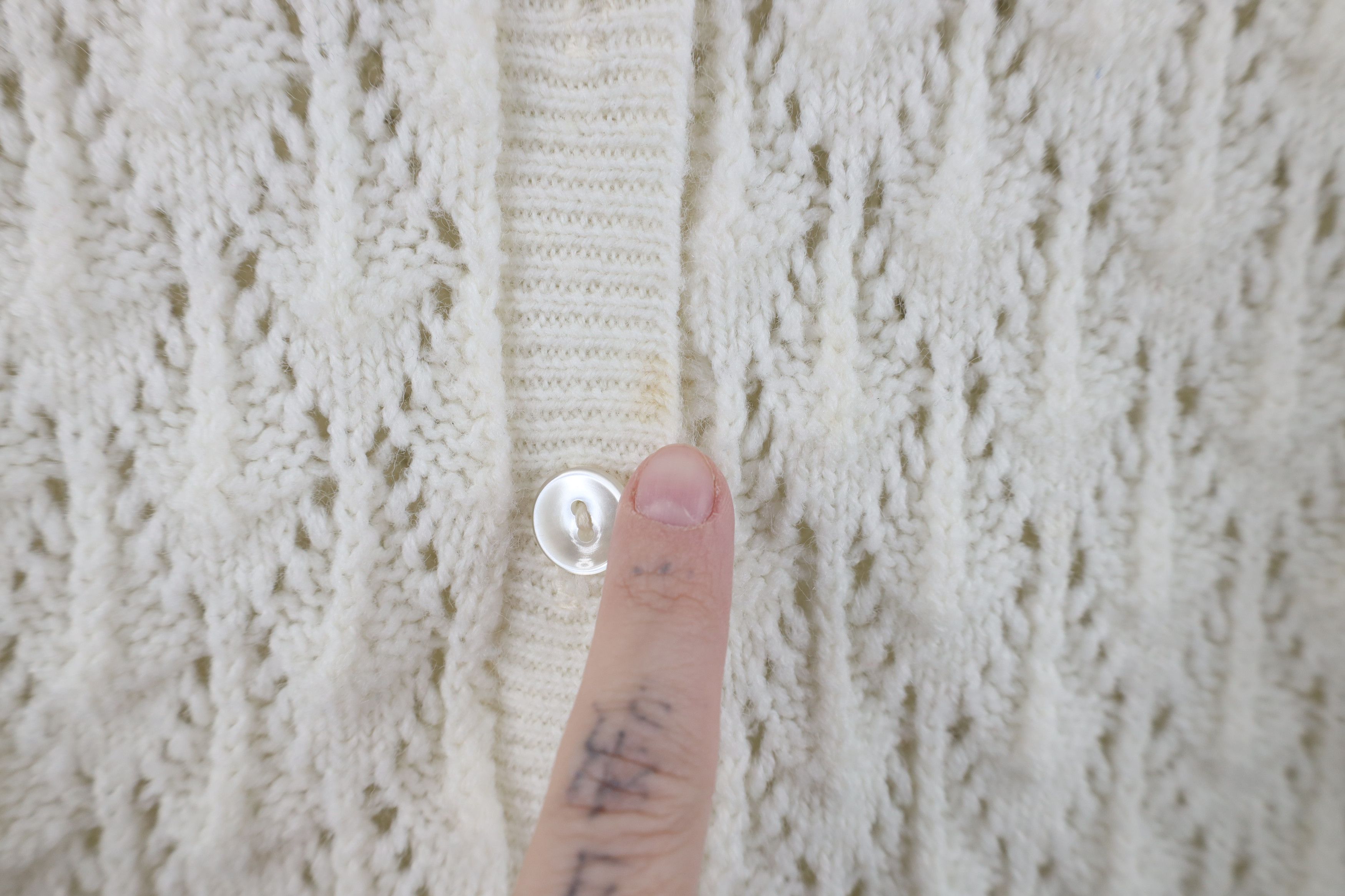 Vintage Vintage 60s 70s Streetwear Crochet Knit Cardigan Sweater Size S / US 4 / IT 40 - 4 Thumbnail