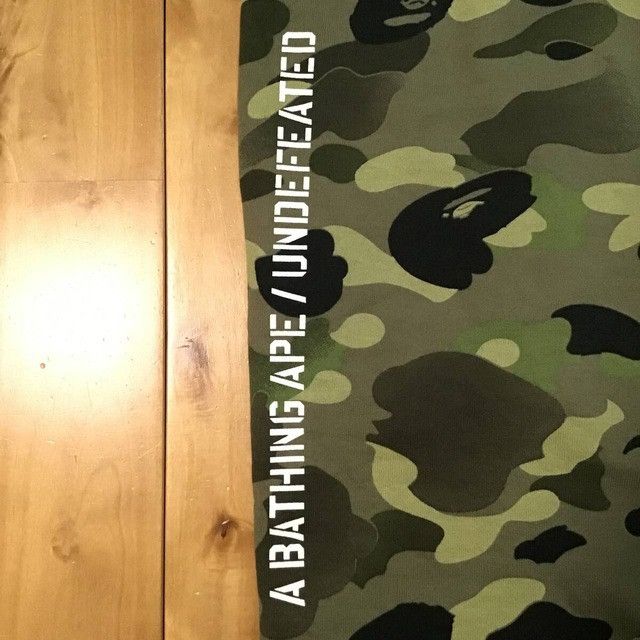 Bape × Undefeated BAPE × Undefeated Shark Sweat Shorts a bathing ape ★size XL Size US 36 / EU 52 - 5 Thumbnail