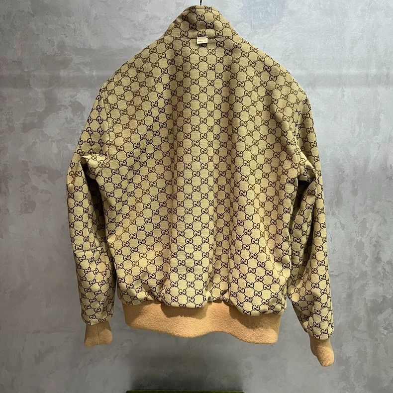 Gucci Gucci The latest beige logo full print double-sided long-sl Size US S / EU 44-46 / 1 - 6 Thumbnail