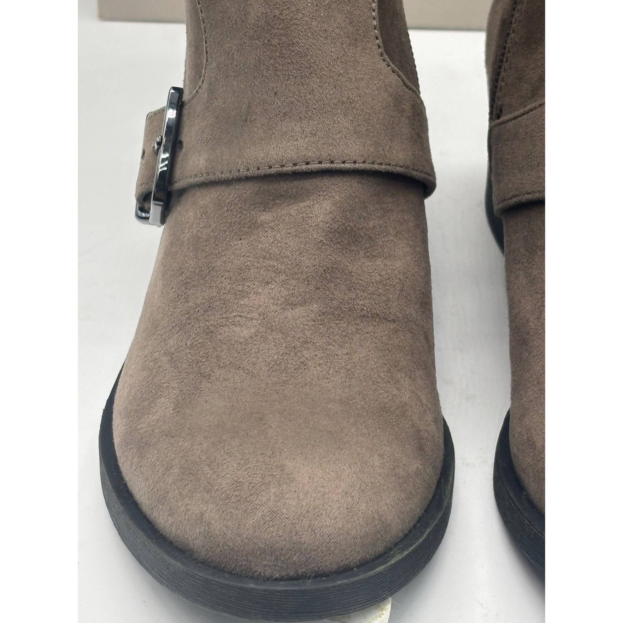 Other Kenneth Cole Reaction Women's Re-Buckle Booties, Putty Masil Size US 5 / IT 35 - 10 Thumbnail