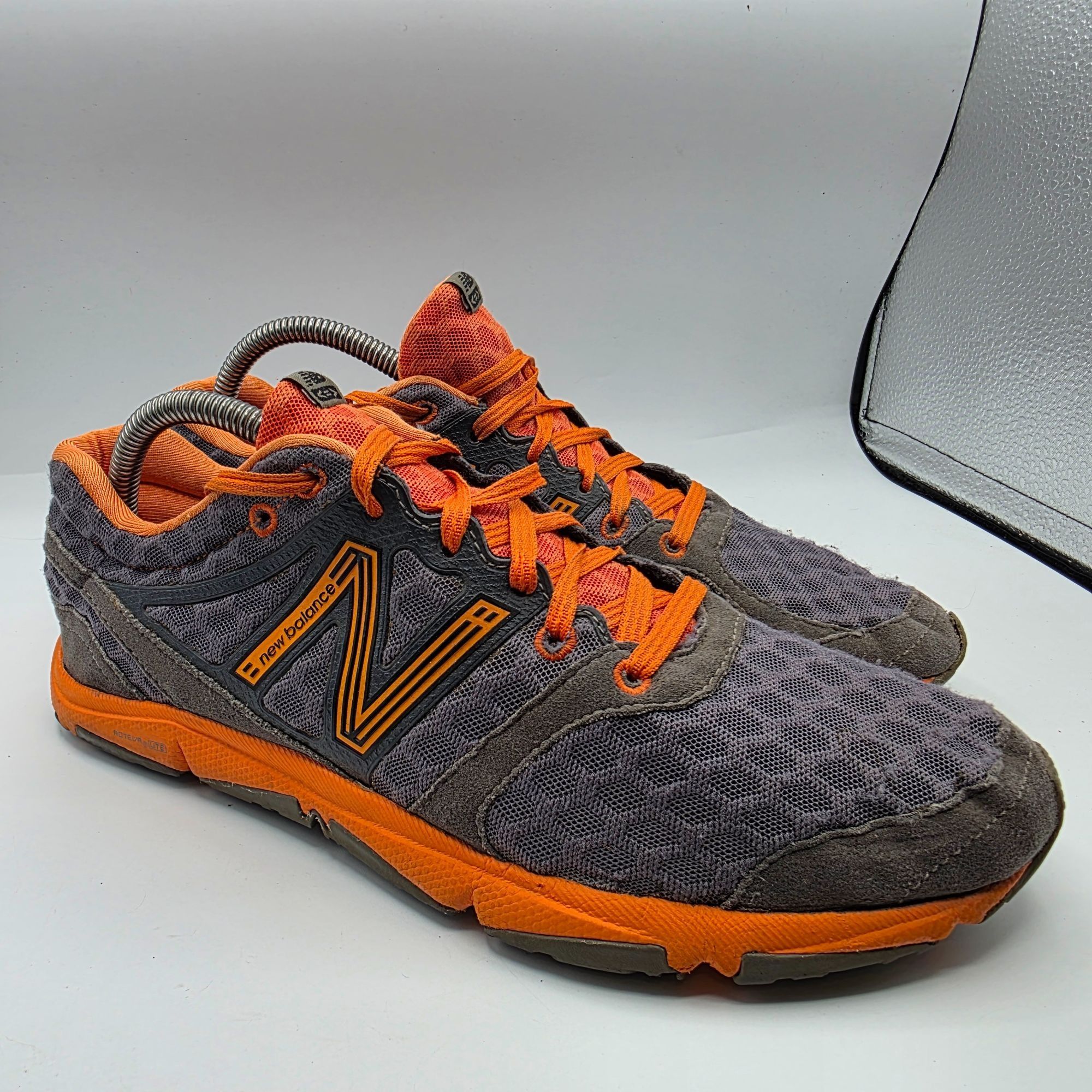 New Balance New Balance 730 Mens Size 8.5 Gray Orange Athletic Running S Size US 8.5 / EU 41-42 - 1 Thumbnail