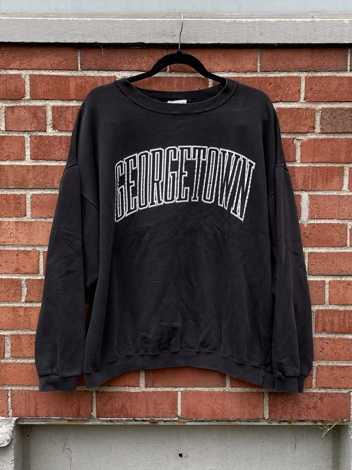 Vintage 90s above and beyond georgetown university hoyas crewneck Size US XL / EU 56 / 4 - 1 Thumbnail