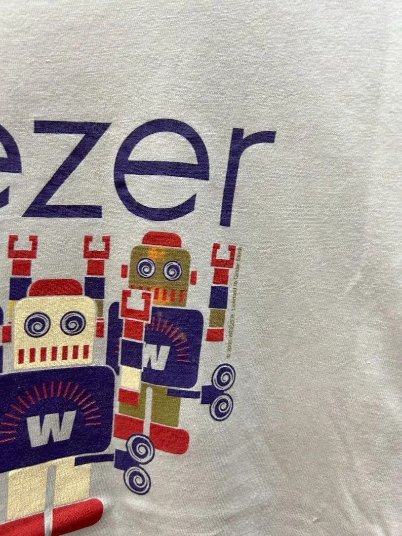 Vintage Vintage 2005 Weezer Band tshirt size S Size US S / EU 44-46 / 1 - 4 Thumbnail