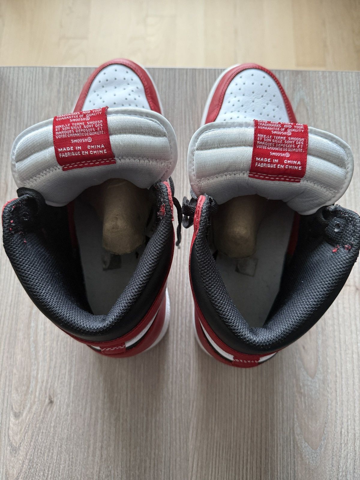 Nike Nike Air Jordan 1 Chicago 2015 Size US 11 / EU 44 - 10 Thumbnail