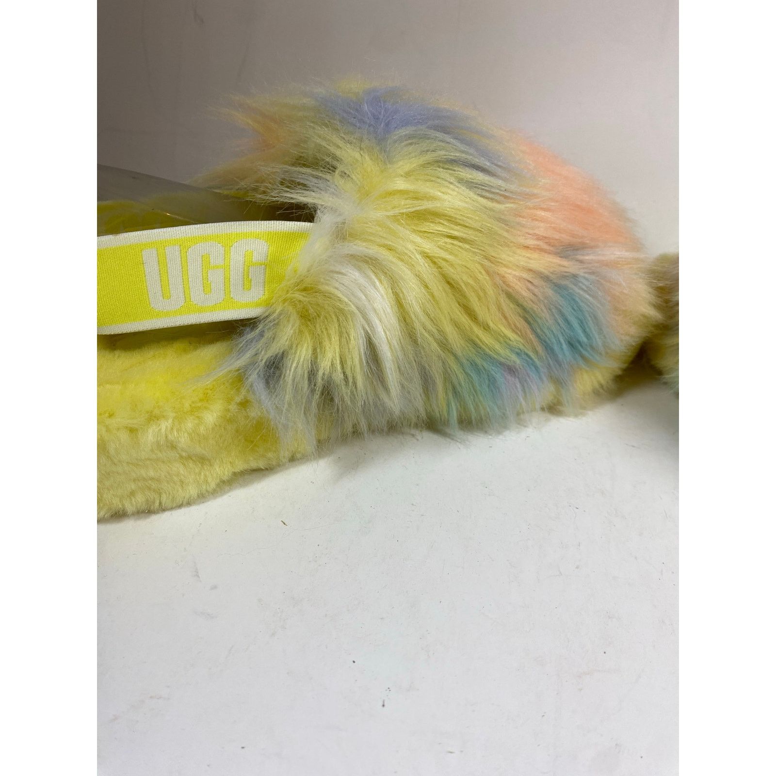 Ugg UGG Fluff Yeah Slides Yellow 9W NEW Size US 9 / IT 39 - 6 Thumbnail