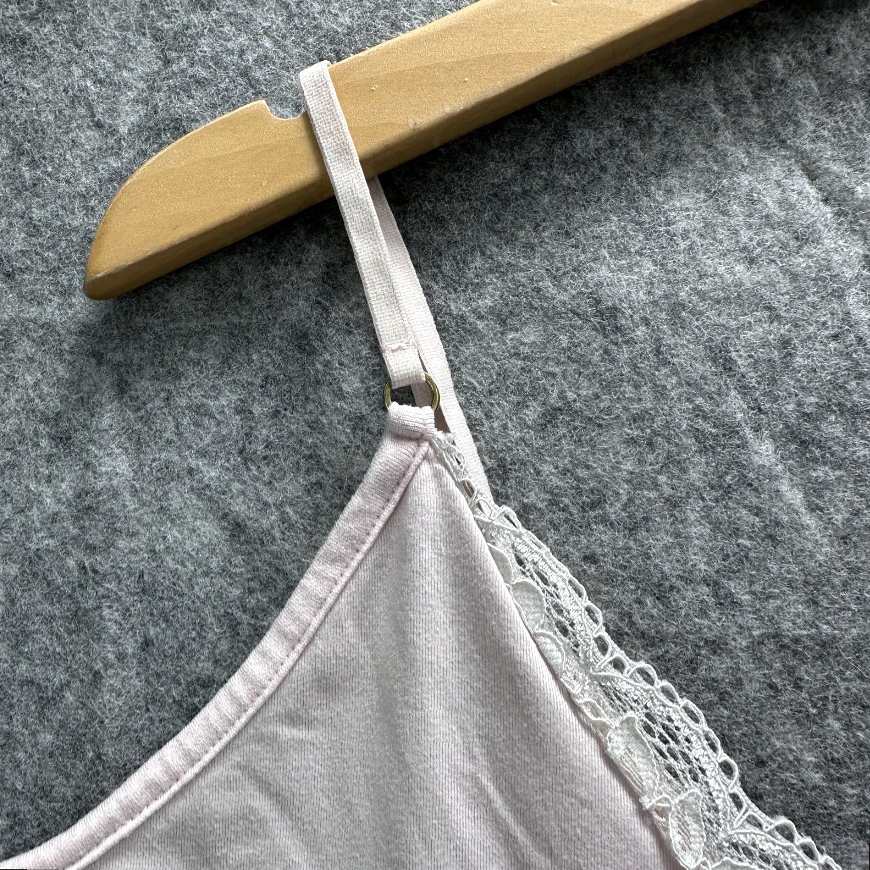 Vintage Flora by Flora Nikrooz Camisole Tank Top Womens Large Pink Lace Trim V Neck camisole tank top womens L Pink Lace Trim V-Neck Size L / US 10 / IT 46 - 3 Thumbnail
