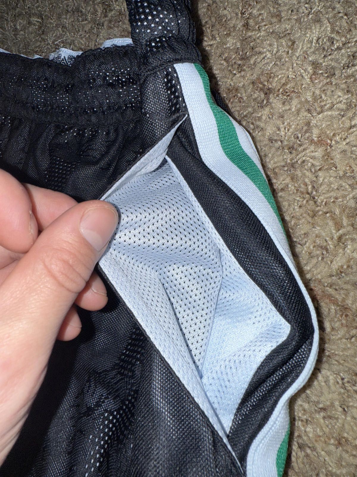 Nike Nike Men’s Giannis 6" Dri-FIT DNA Basketball Shorts Sample Size US 32 / EU 48 - 7 Thumbnail