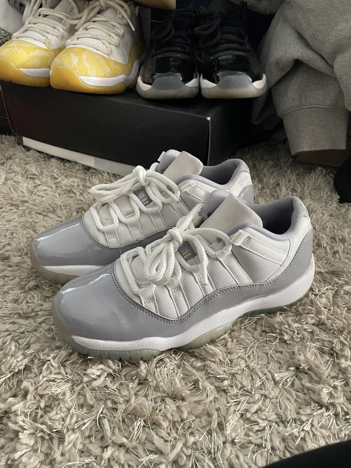 Jordan 11 Low Cement Grey