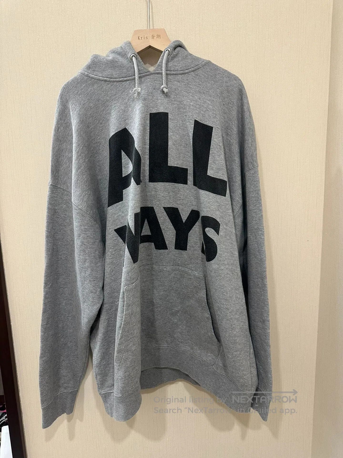 Valentino Valentino Sweatshirt in Size XS. Size US XS / EU 42 / 0 - 1 Thumbnail