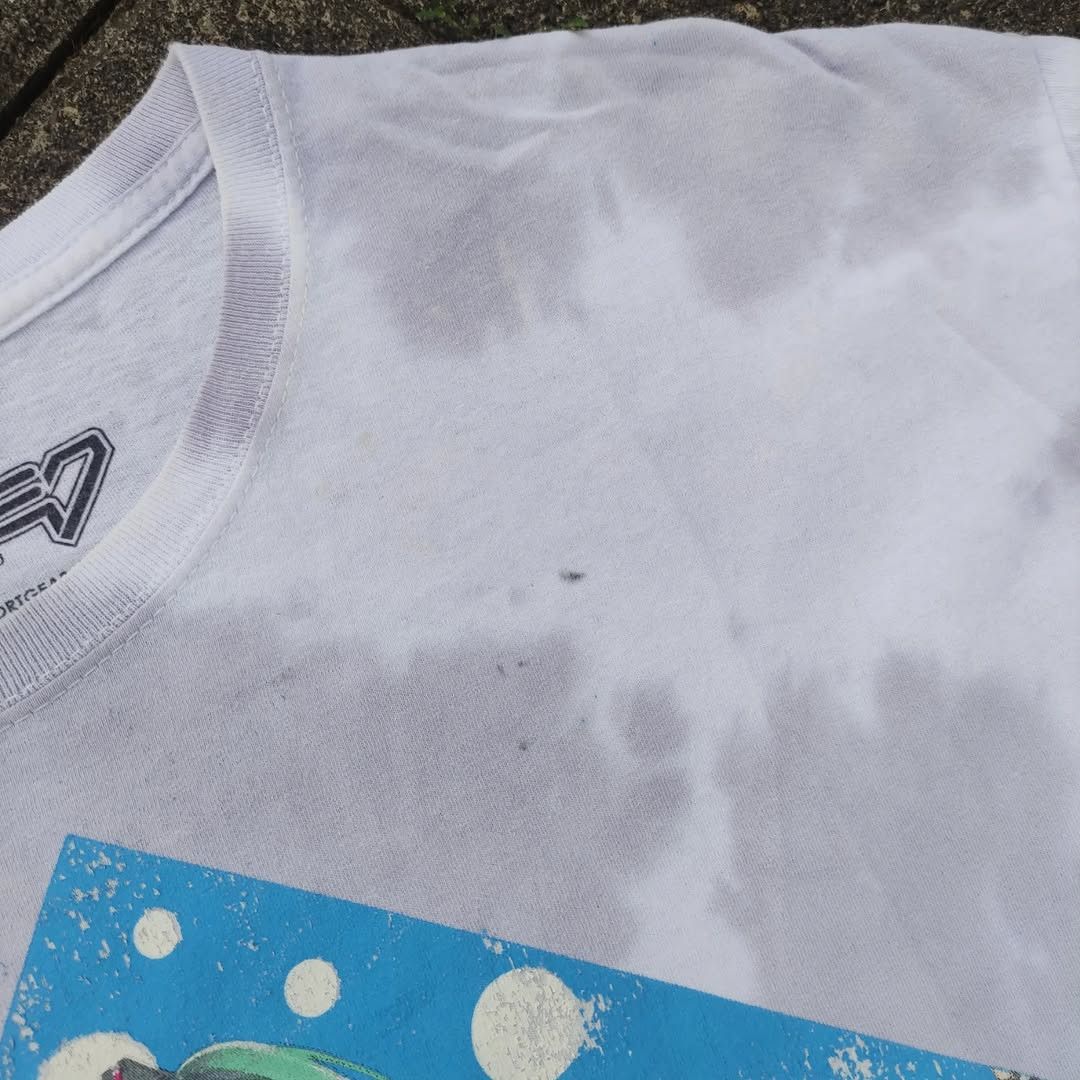 Anime Hatsune Miku Tie Dye Rare Tshirt Size US L / EU 52-54 / 3 - 4 Thumbnail