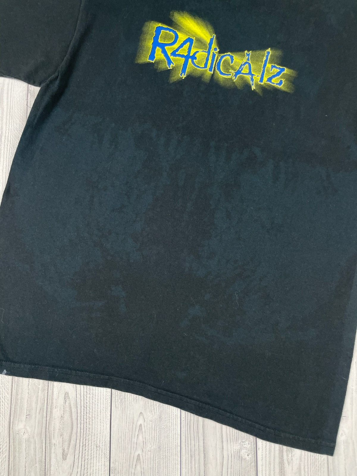 Other Vintage rock tee radicalz R4dicalz made in USA rare XL Size US XL / EU 56 / 4 - 3 Thumbnail