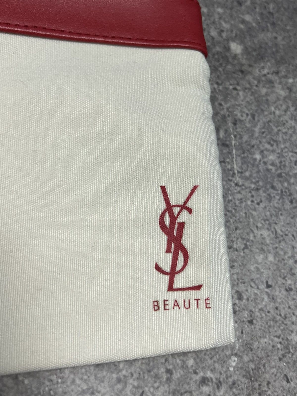 Yves Saint Laurent Yves Saint Laurent YSL Beauty Toiletry Size ONE SIZE - 2 Thumbnail