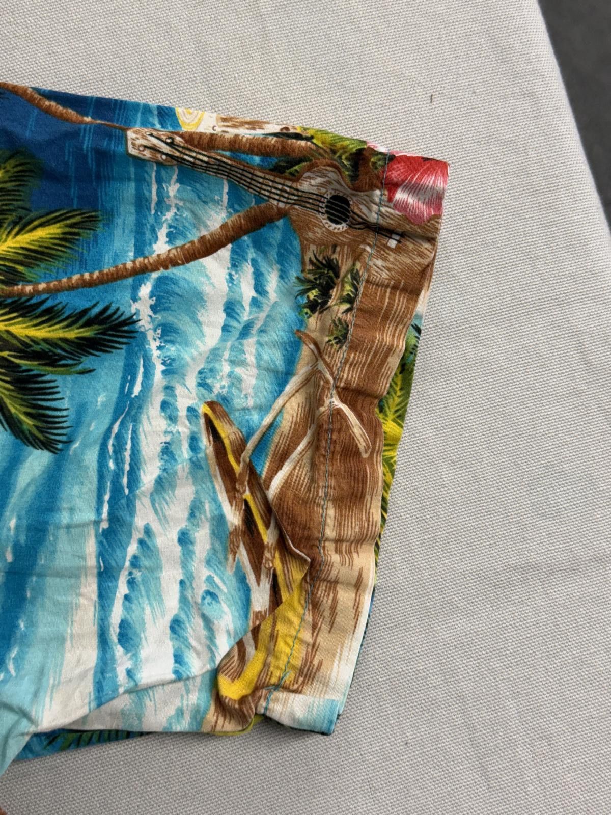 Other RJC Mens Hawaiian Shirt Hawaiian Islands Made in Hawaii - S Size US S / EU 44-46 / 1 - 6 Thumbnail