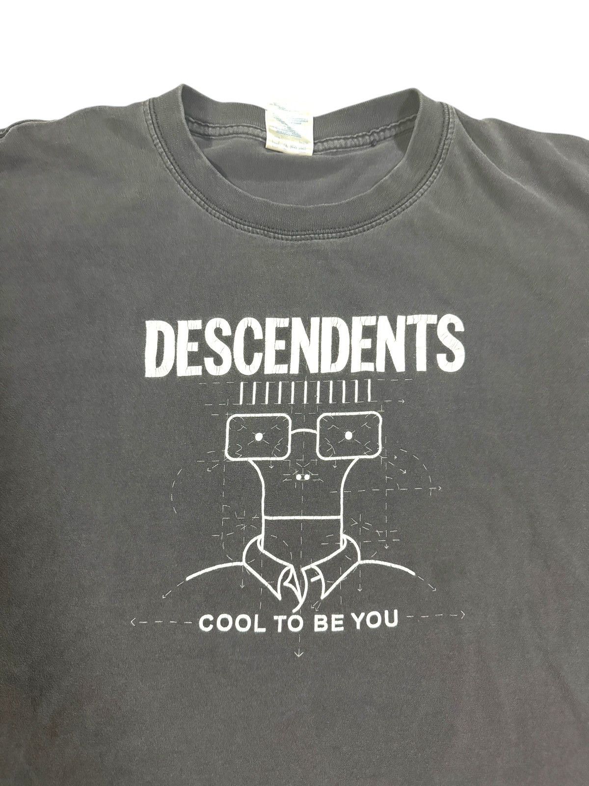Band Tees *RARE* 2004 Y2K 00s DESCENDENTS COOL TO BE YOU TOUR Size US L / EU 52-54 / 3 - 5 Thumbnail