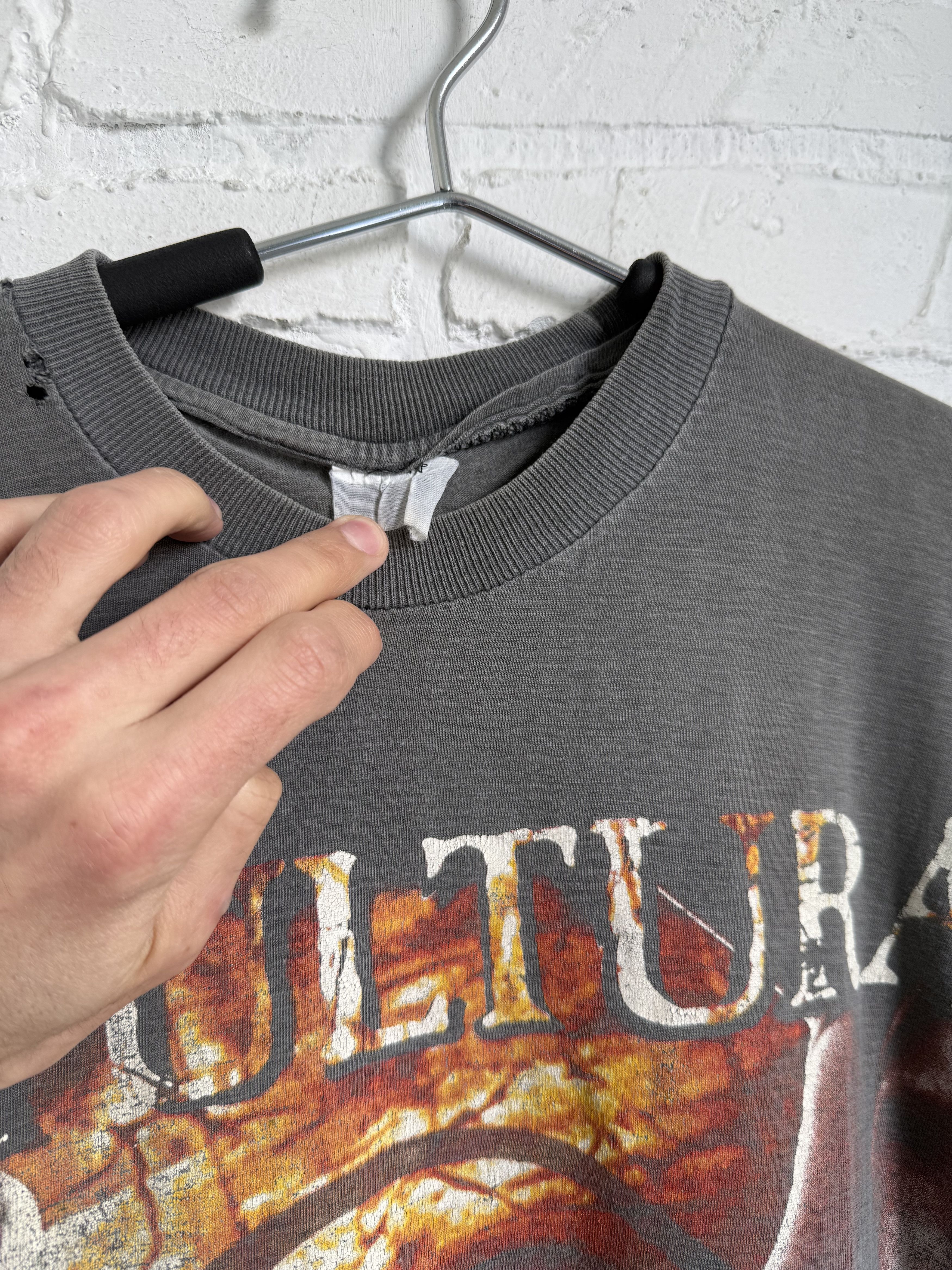 Band Tees RARE Vintage Sepultura Against Europe Tour 1998 t-shirt Size US XL / EU 56 / 4 - 5 Thumbnail