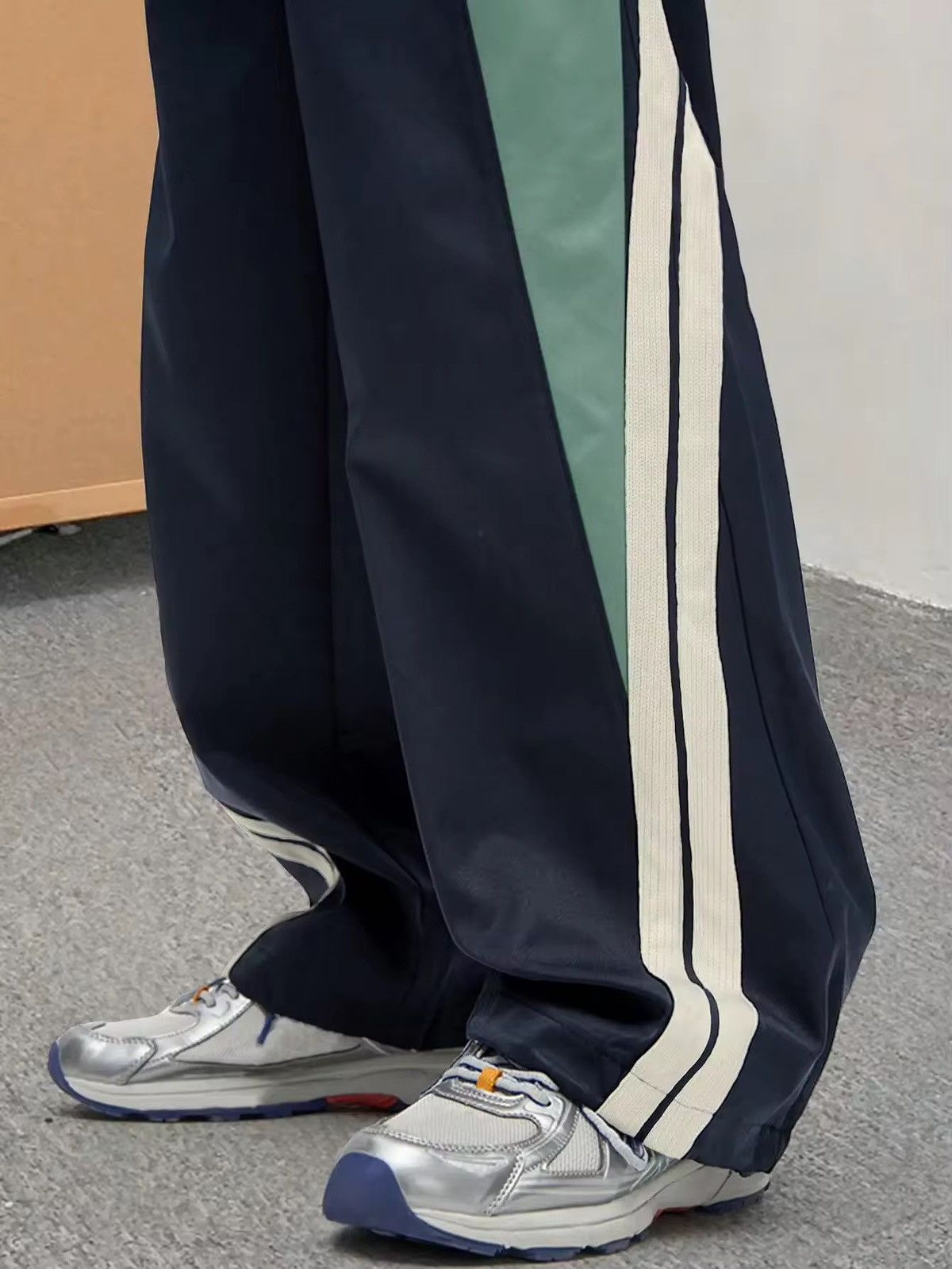 Japanese Brand × Other Casual Stretch Straight Leg Sweatpants Size US 32 / EU 48 - 4 Thumbnail