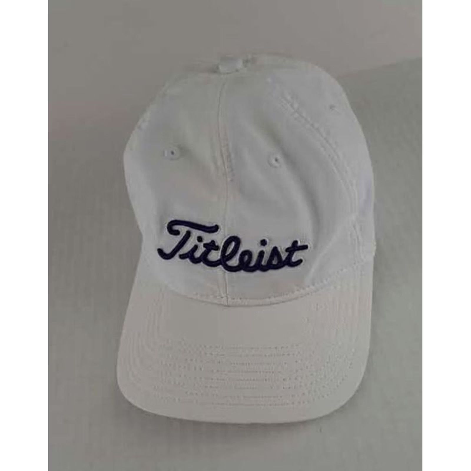 Titleist Titleist Hat Adjustable Size Strap White Lightweight Cotton Canvas Men Baseball Cap Size ONE SIZE - 2 Thumbnail
