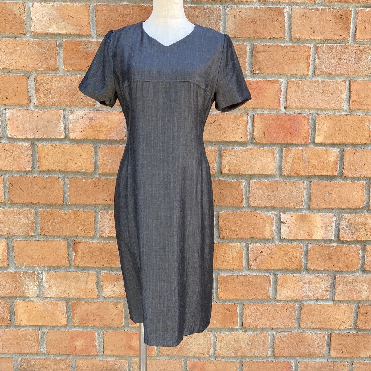 Zucca ZUCCA Dark Denim V-Neck Dress Size M / US 6-8 / IT 42-44 - 4 Thumbnail