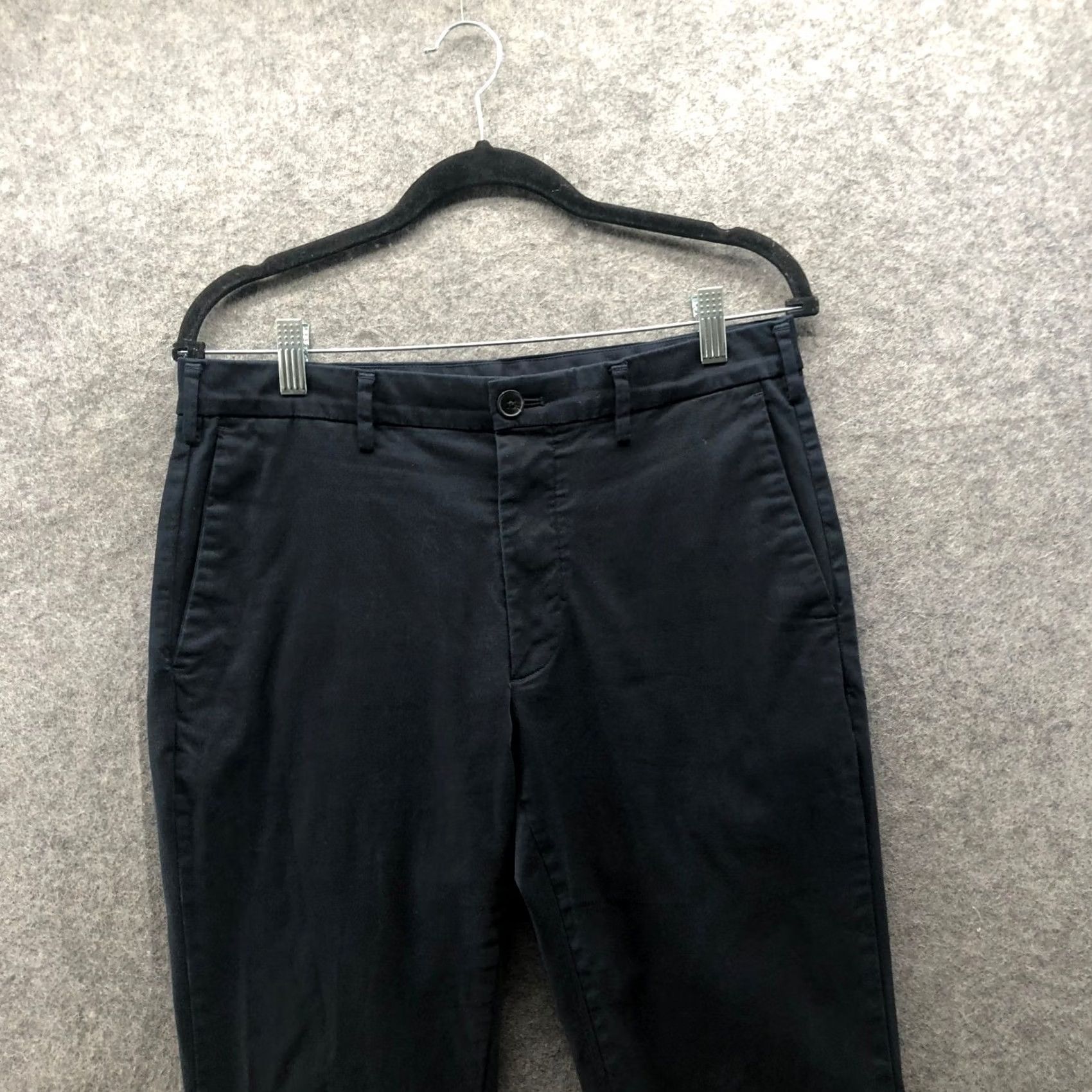 Uniqlo 20 Renewal the terms are “Slim Fit” and provides measurements/Weathers use Brand Name "Uniqlo Size US 31 - 3 Thumbnail