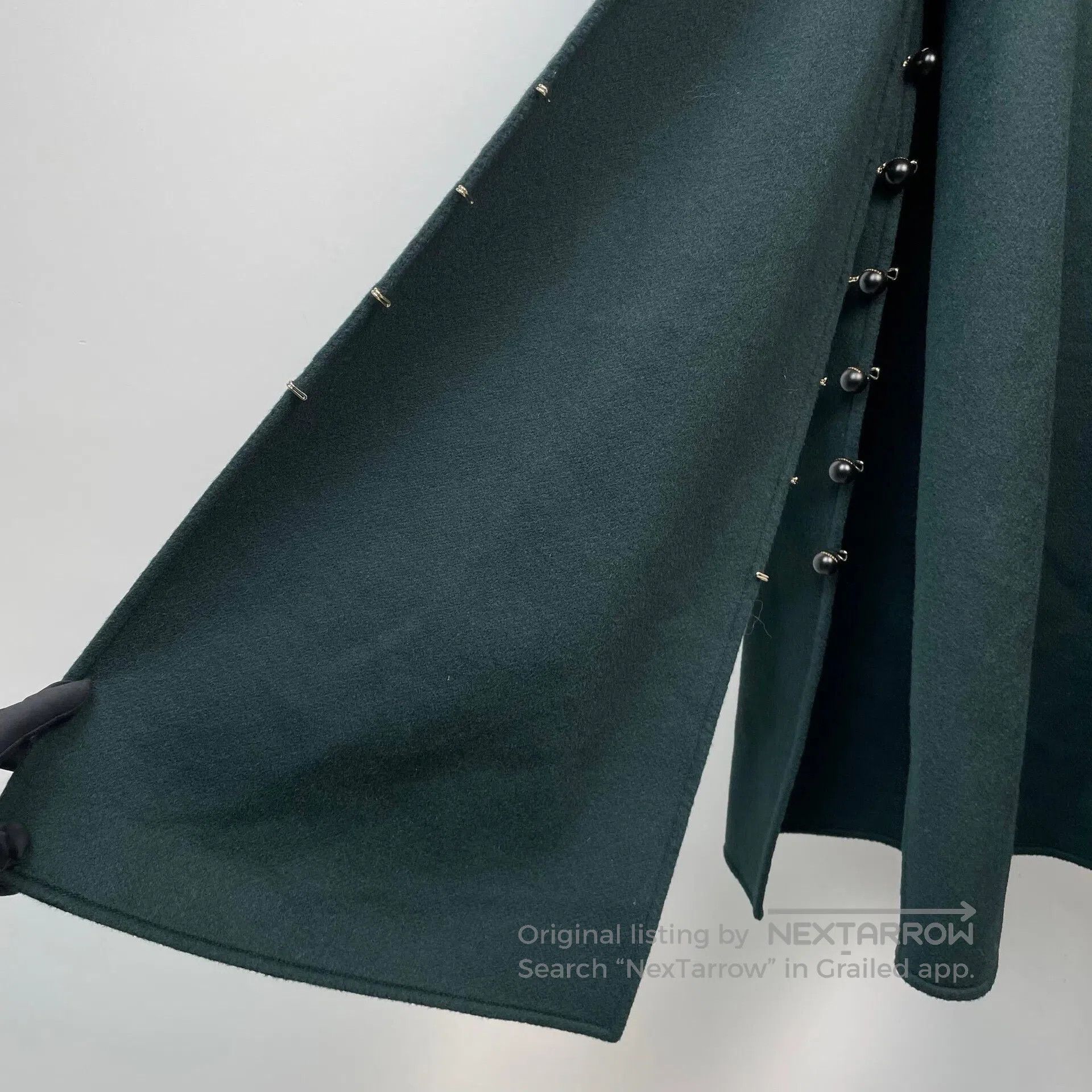 Burberry Burberry Luxurious Olive Green Buttoned Cloak Coat| Size US M / EU 48-50 / 2 - 4 Thumbnail