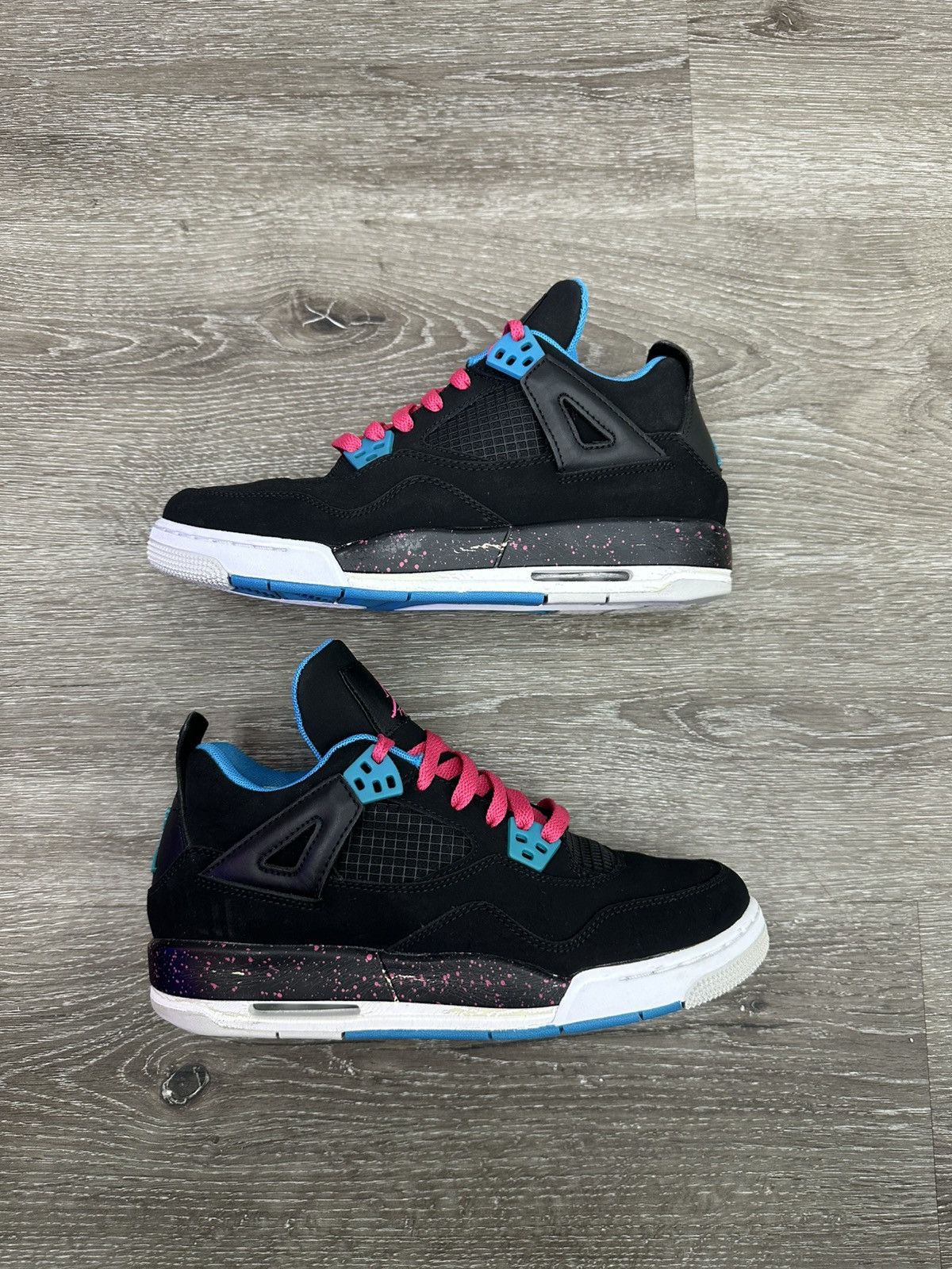 Jordan Brand Air Jordan 4 Retro “Black Vivid Dynamic Blue”(GS)*PRE-OWNED* Size US 7 / EU 40 - 1 Thumbnail