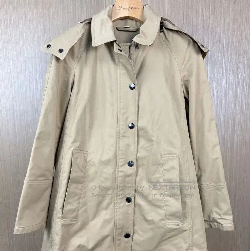 Burberry Burberry Women's Khaki Wool Trench Coat. Size M / US 6-8 / IT 42-44 - 1 Thumbnail