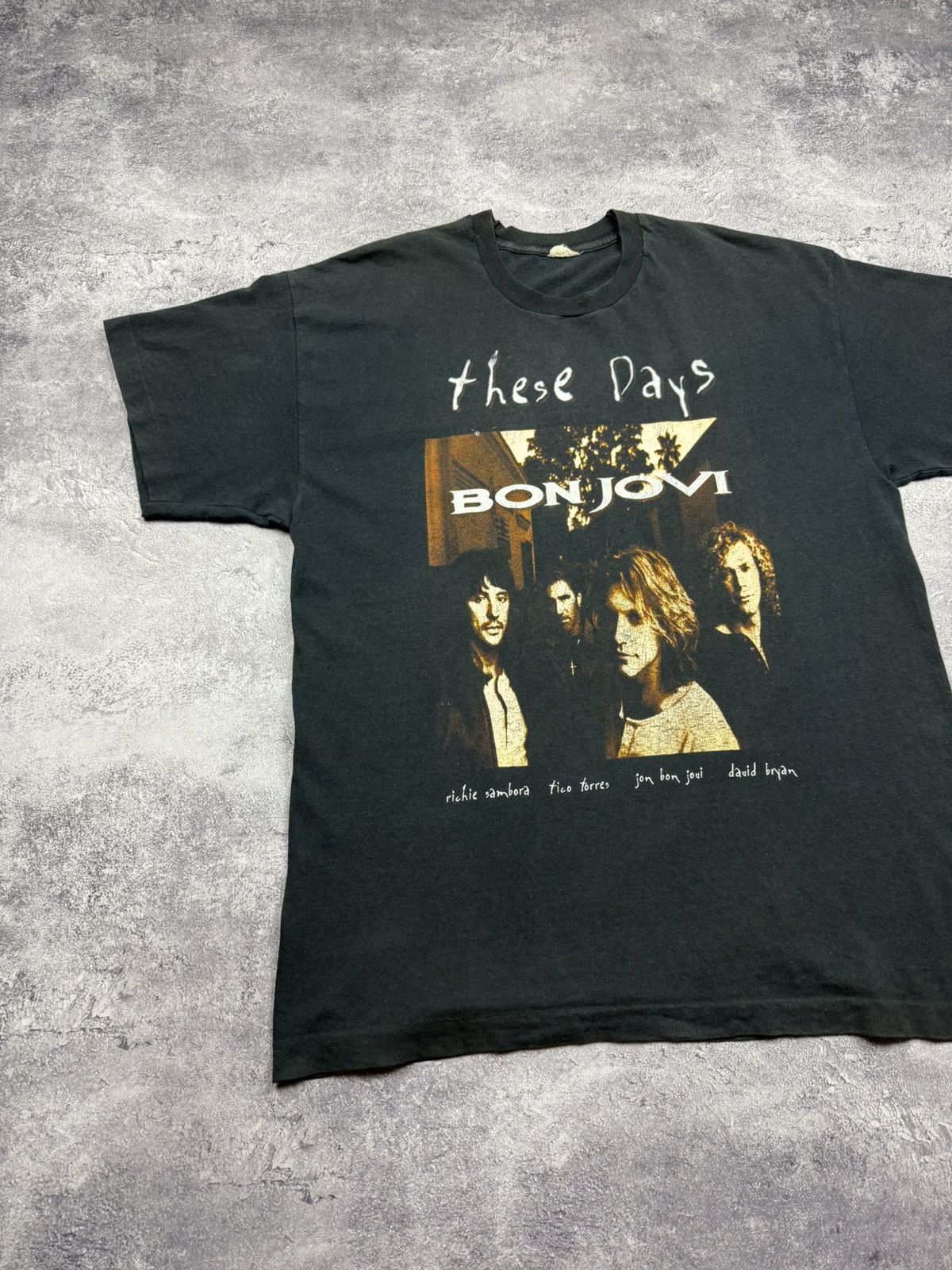 Vintage 90s Bon Jovi These Days Tour T-Shirt Single Stitch