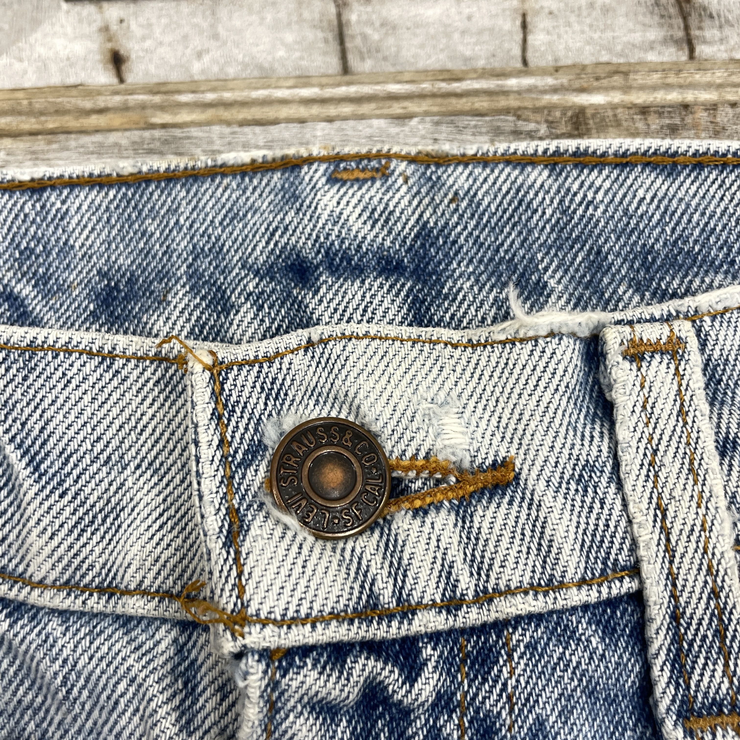 Levi's Vintage Levi's 505 Blue Light Wash Distressed Jeans-WC312 Size US 29 - 6 Thumbnail