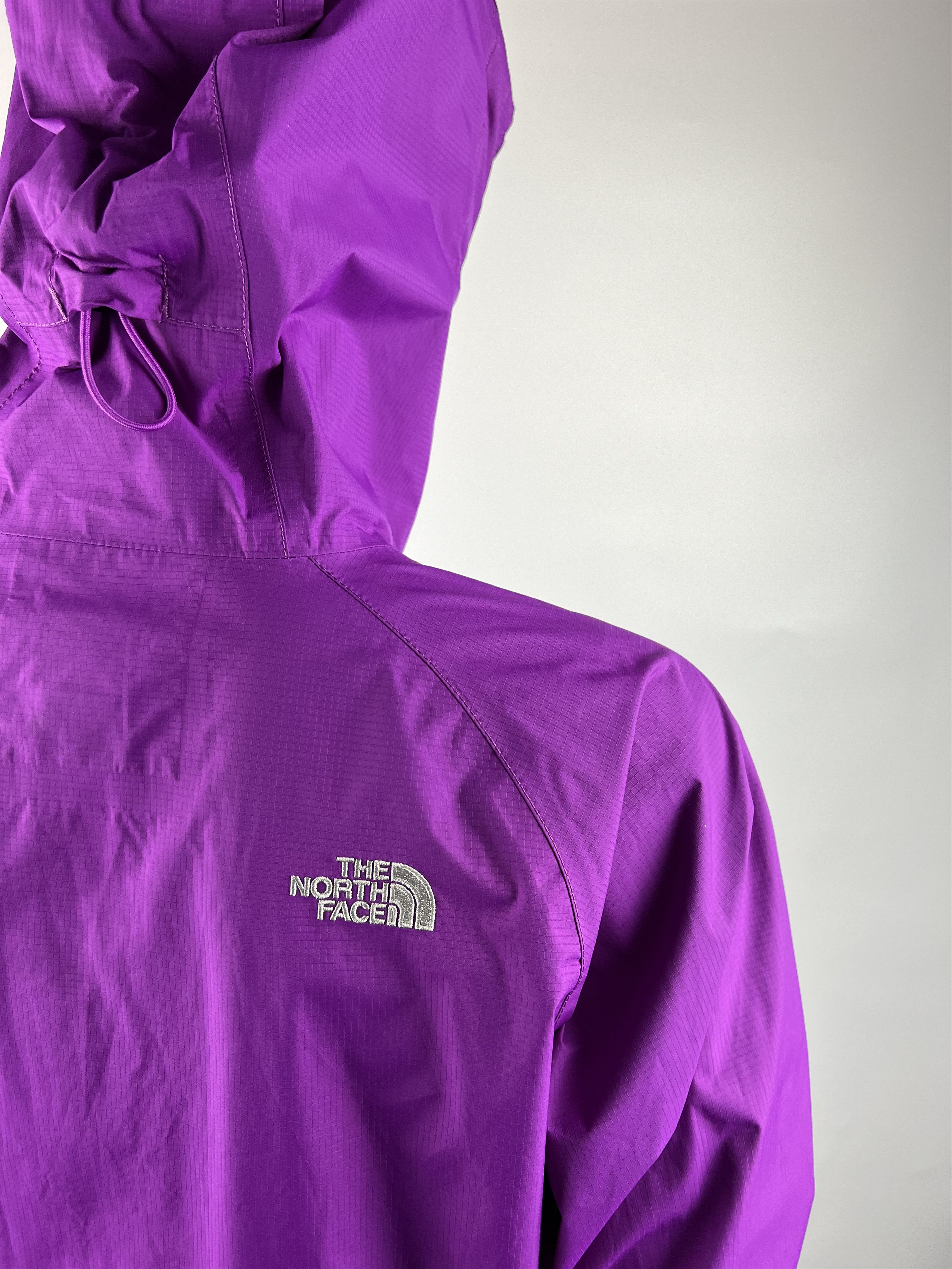 The North Face The North Face HyVent 2.5L Jacket Size S Size S / US 4 / IT 40 - 3 Thumbnail