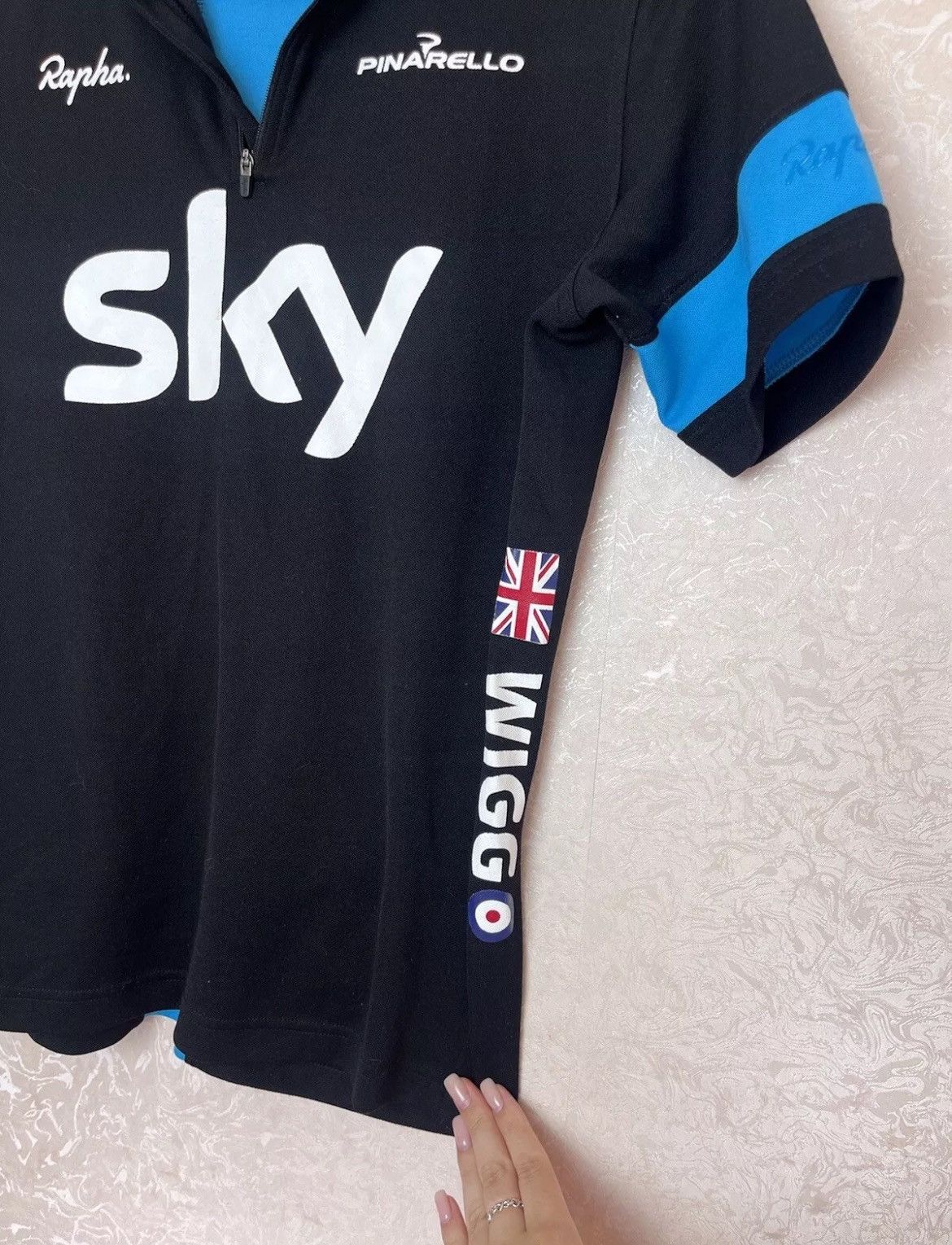 Other Rapha Bicycle Jersey Team Sky Wiggins Jersey Cycling Size M Size US M / EU 48-50 / 2 - 7 Thumbnail