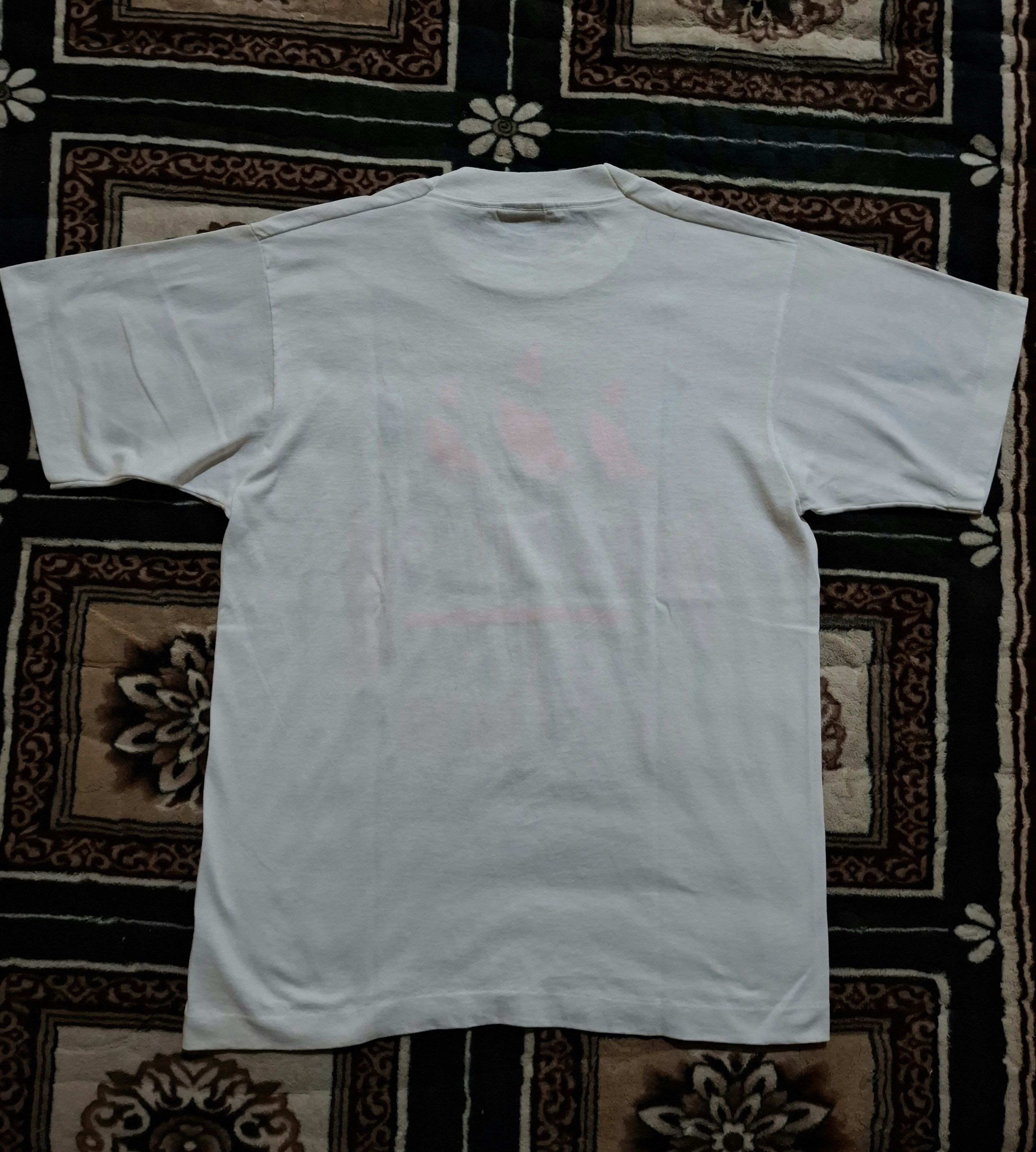 Vintage ​Vintage 1991 Screen Stars Best Single Stitch T-Shirt Size US M / EU 48-50 / 2 - 14 Thumbnail