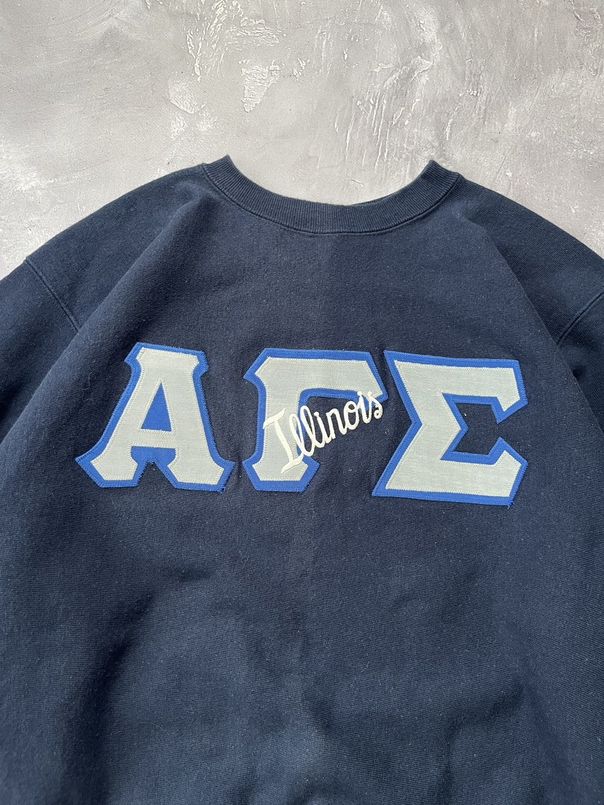 Champion Vintage 90s Champion Illinois Reverse Weave Big Logo Size XL Size US XL / EU 56 / 4 - 2 Thumbnail