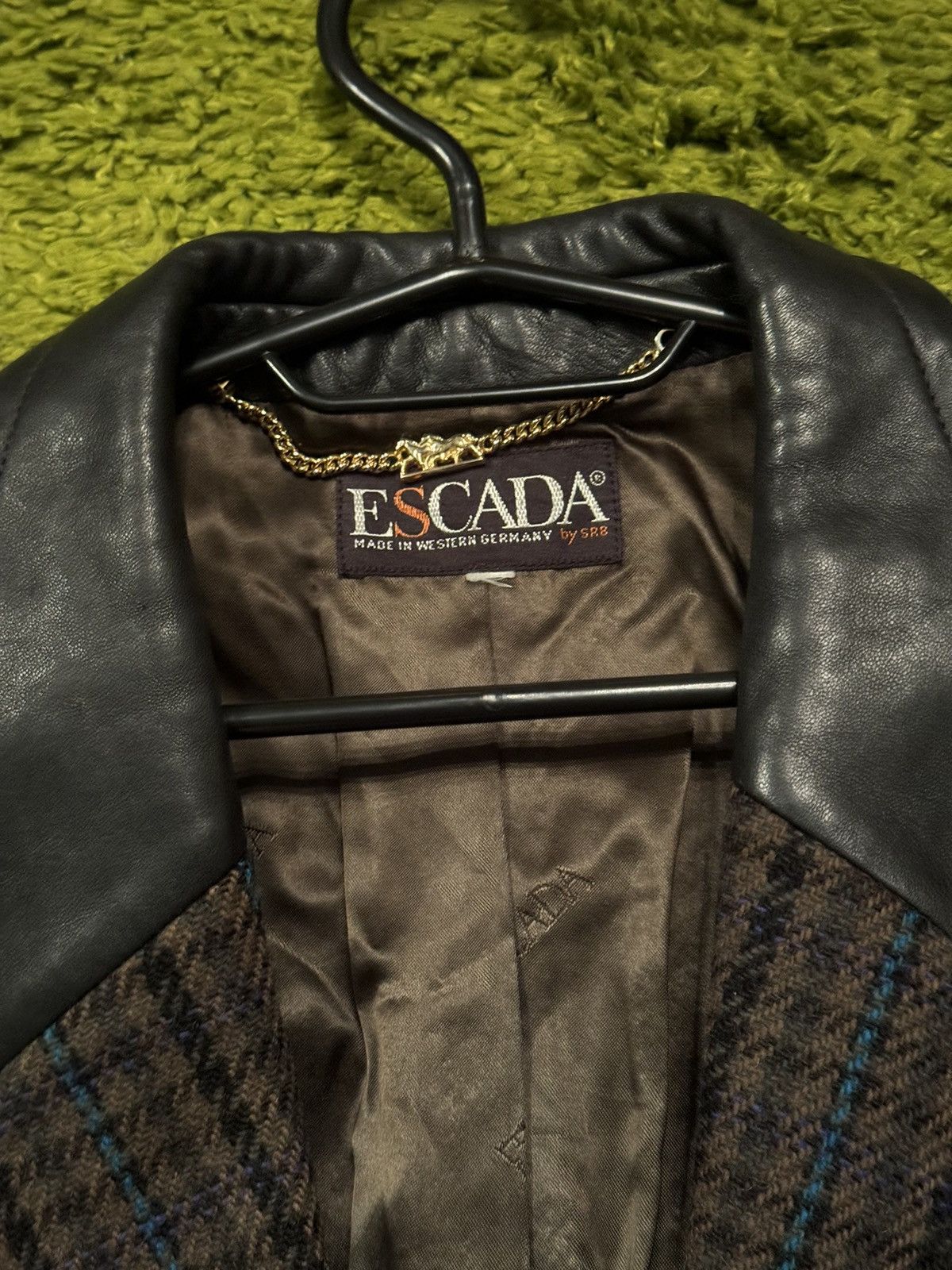 Escada × Escada Sport × Vintage Escada 1990s vintage checkered wool blazer leather collar Size M / US 6-8 / IT 42-44 - 4 Thumbnail