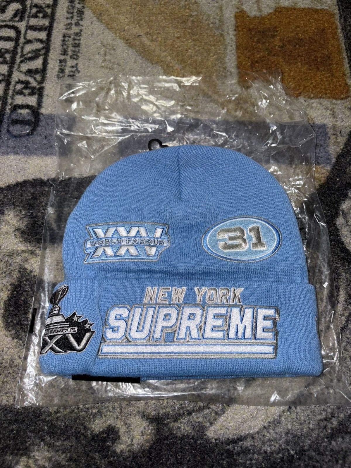 New Era × Supreme Supreme New Era Football Beanie Size ONE SIZE - 1 Thumbnail